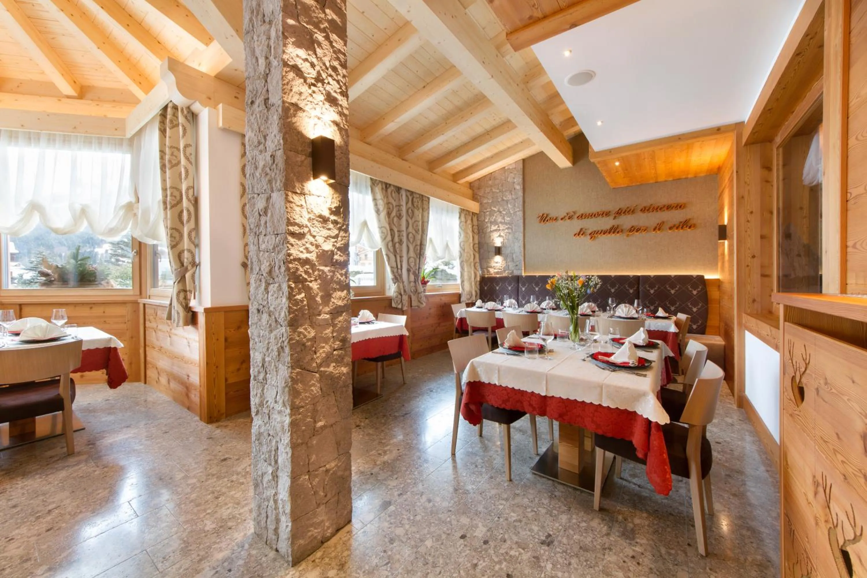 Restaurant/places to eat in Hotel Cristallo