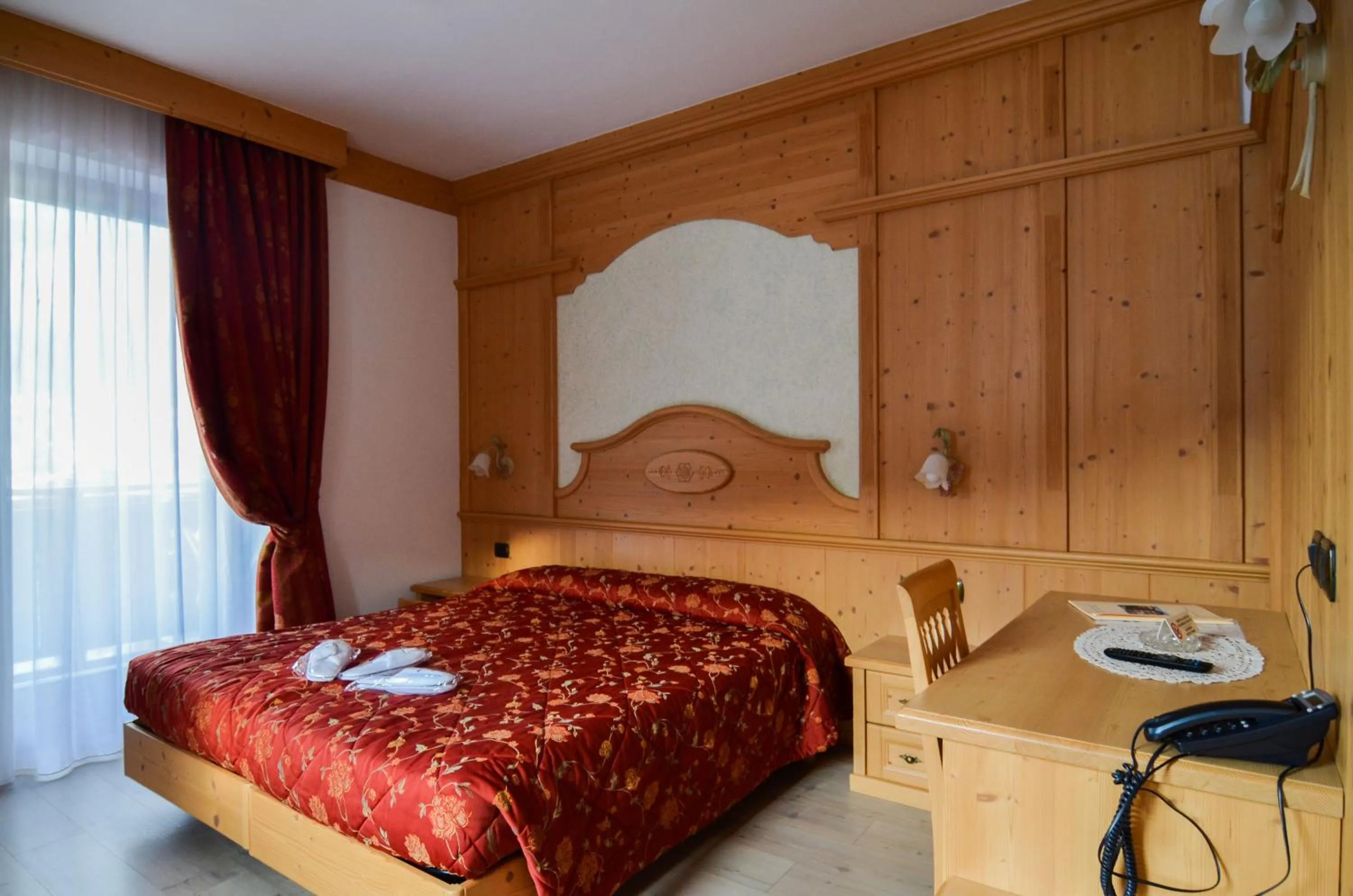 Bed in Hotel Cristallo