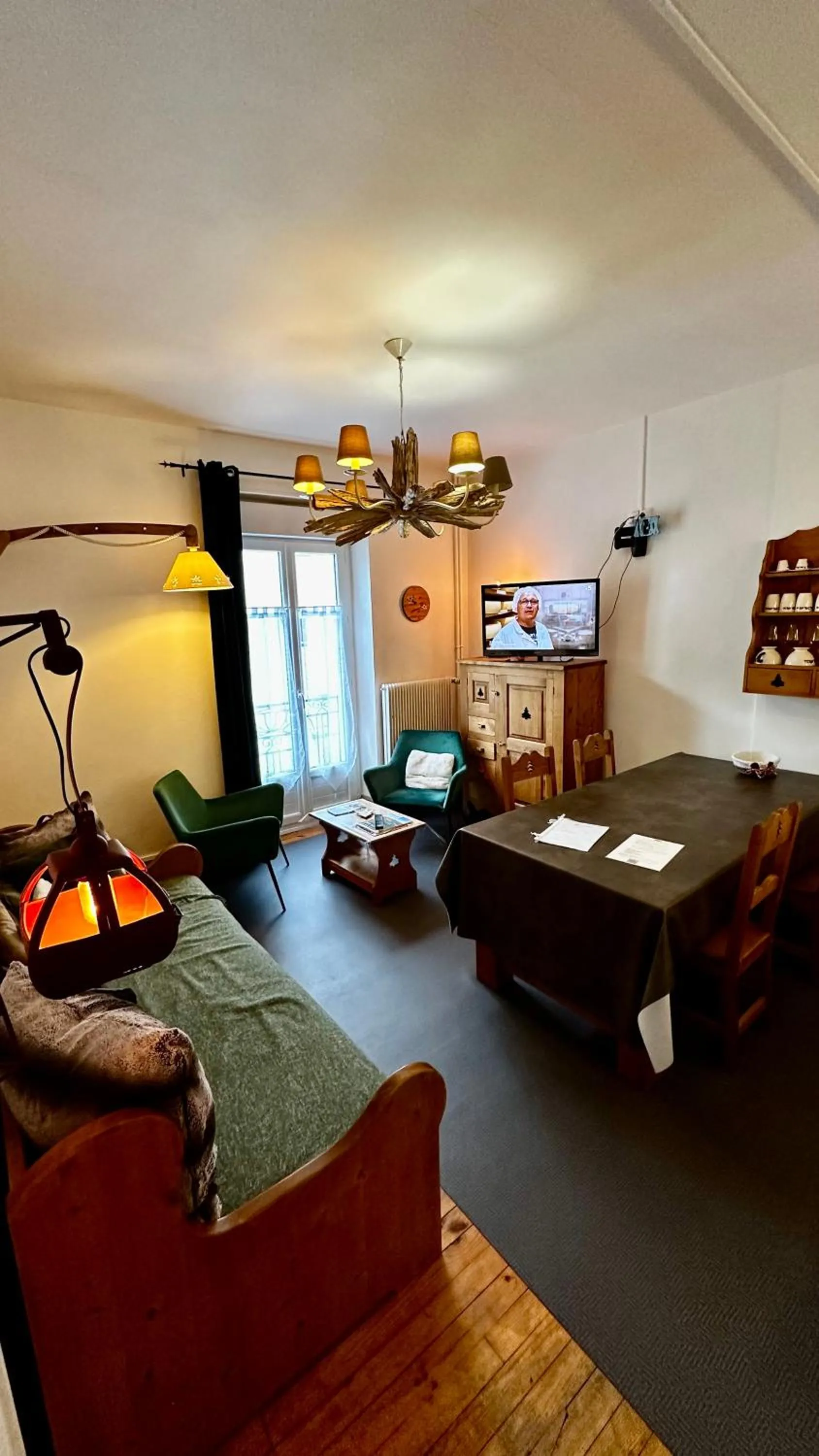 TV and multimedia, Bed in Les Montagnettes