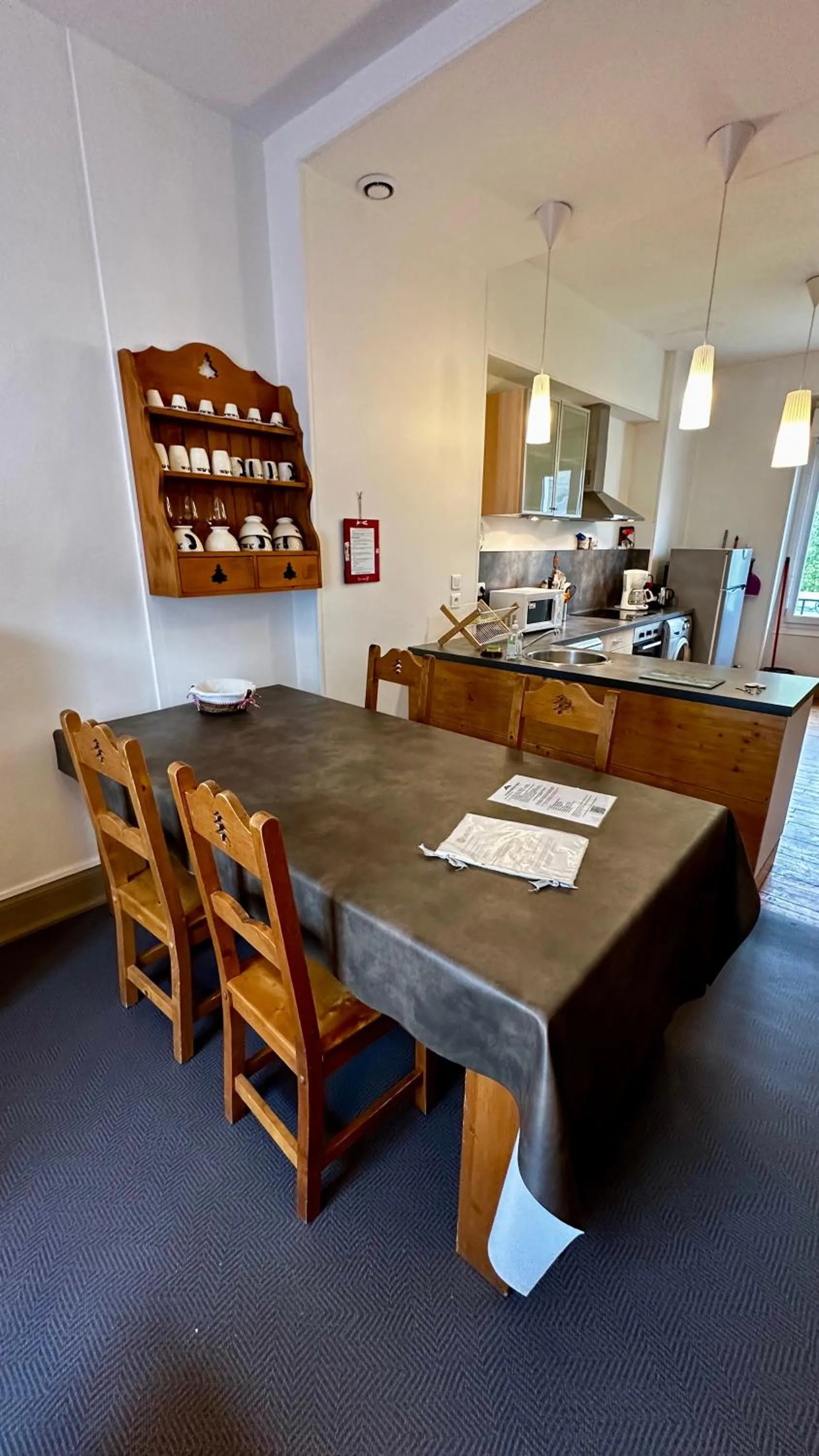 Dining area in Les Montagnettes