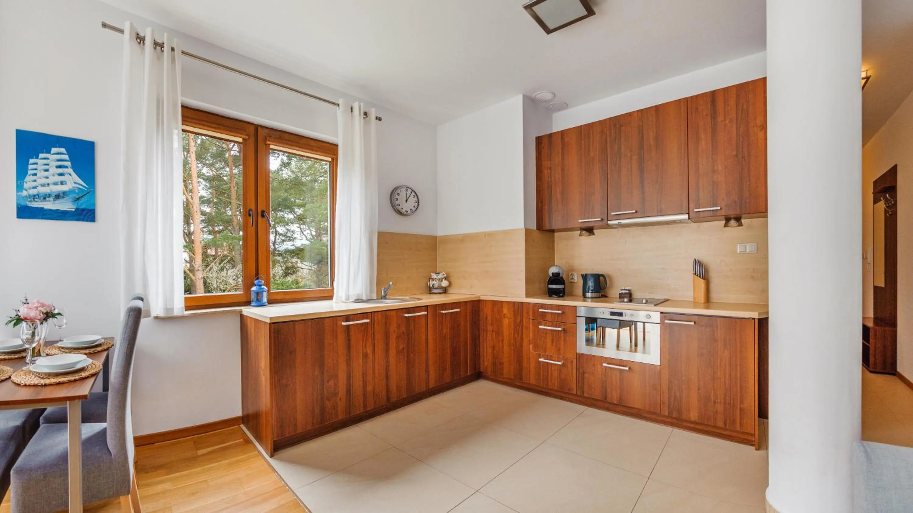 Kitchen or kitchenette in Villa Cztery Pory Roku, Sun & Snow