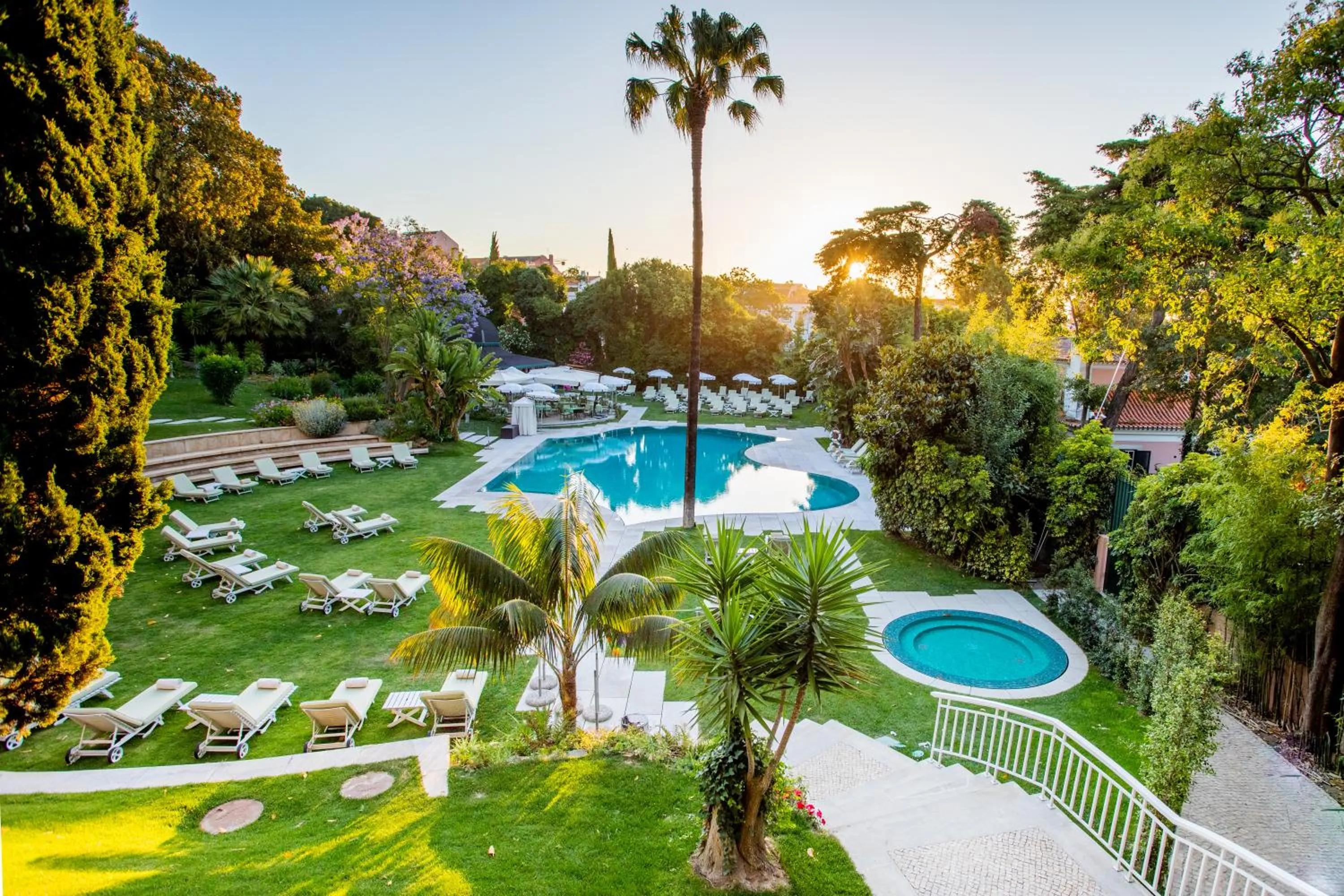 Swimming pool in Olissippo Lapa Palace – The Leading Hotels of the World