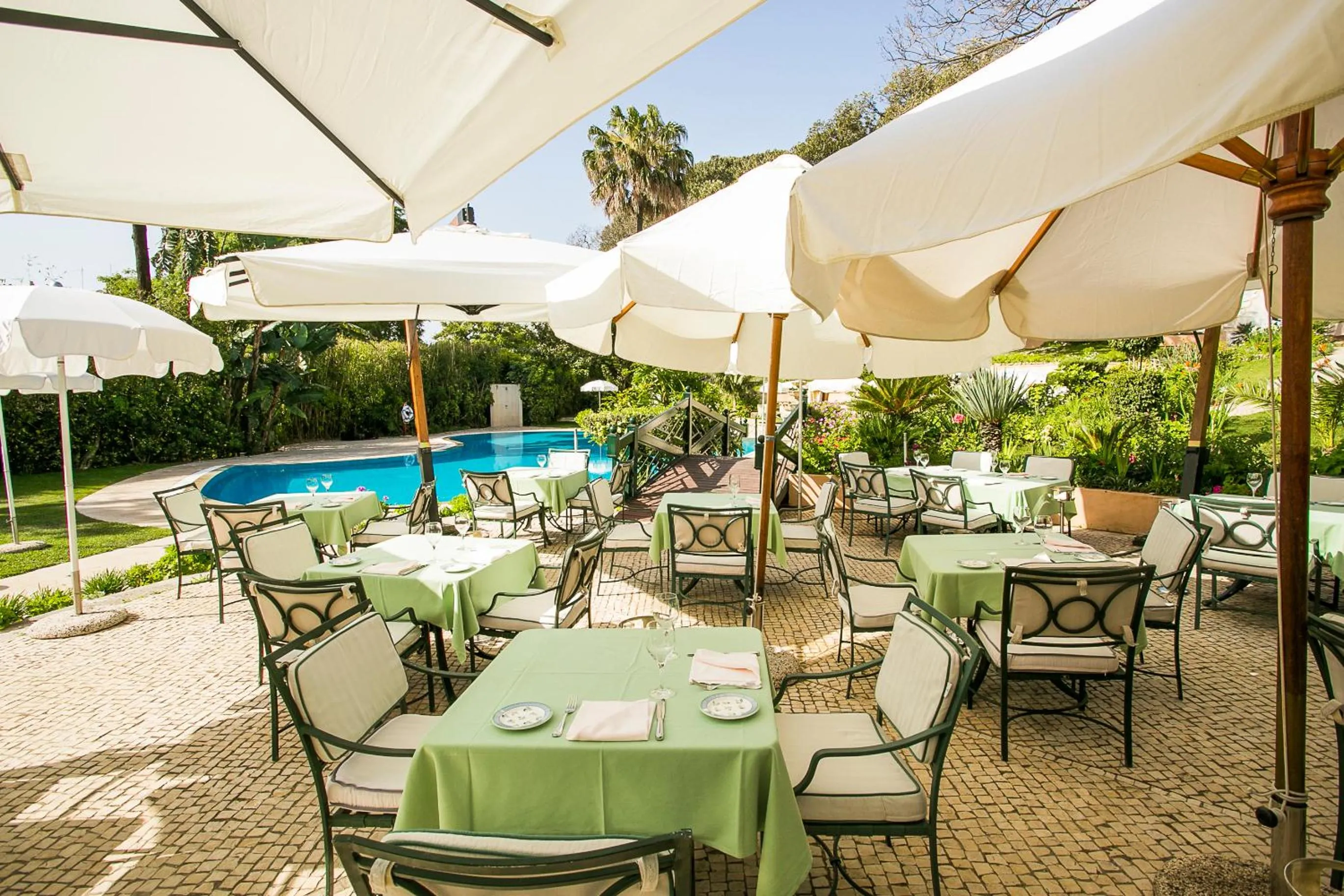 Garden in Olissippo Lapa Palace – The Leading Hotels of the World