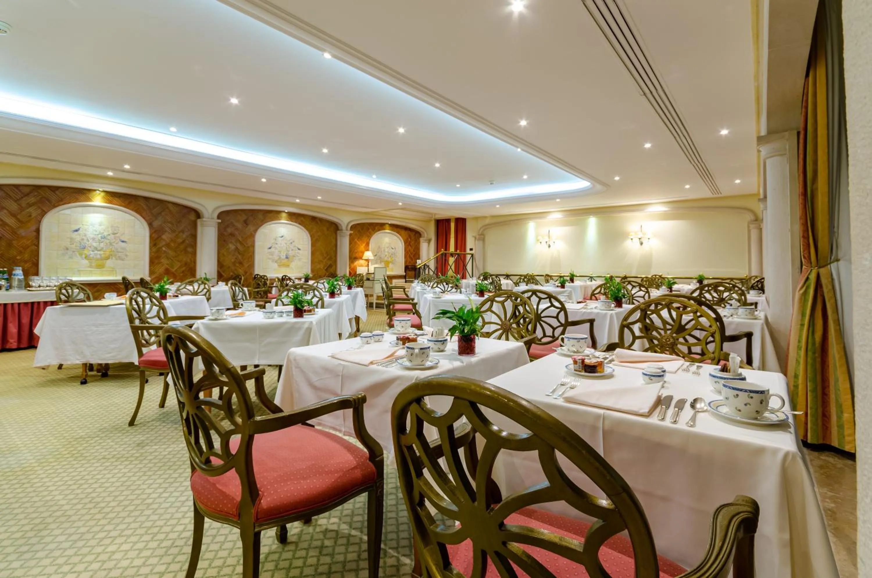 Restaurant/places to eat in Olissippo Lapa Palace – The Leading Hotels of the World