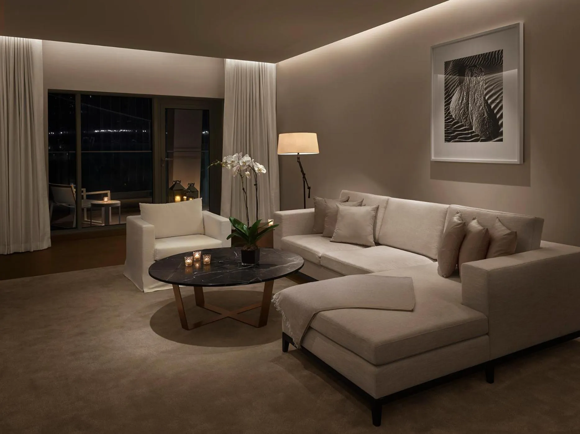 TV and multimedia in The Abu Dhabi EDITION