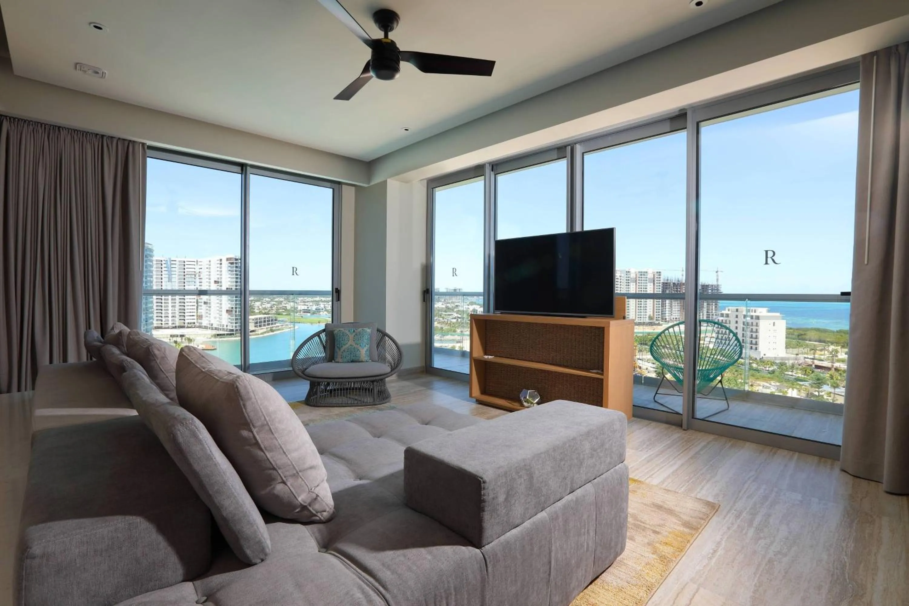 Photo of the whole room in Renaissance Cancun Resort & Marina