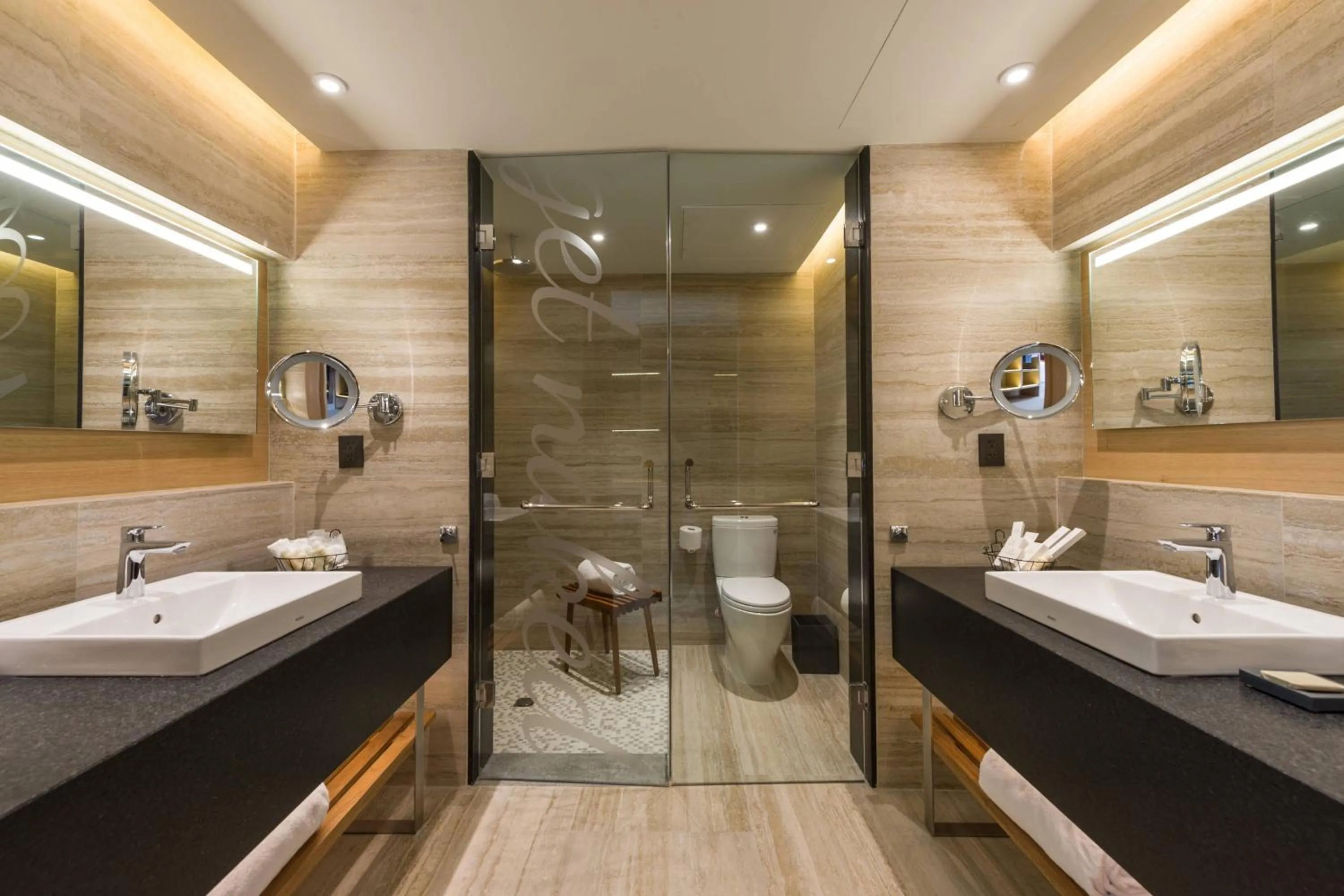 Bathroom in Renaissance Cancun Resort & Marina