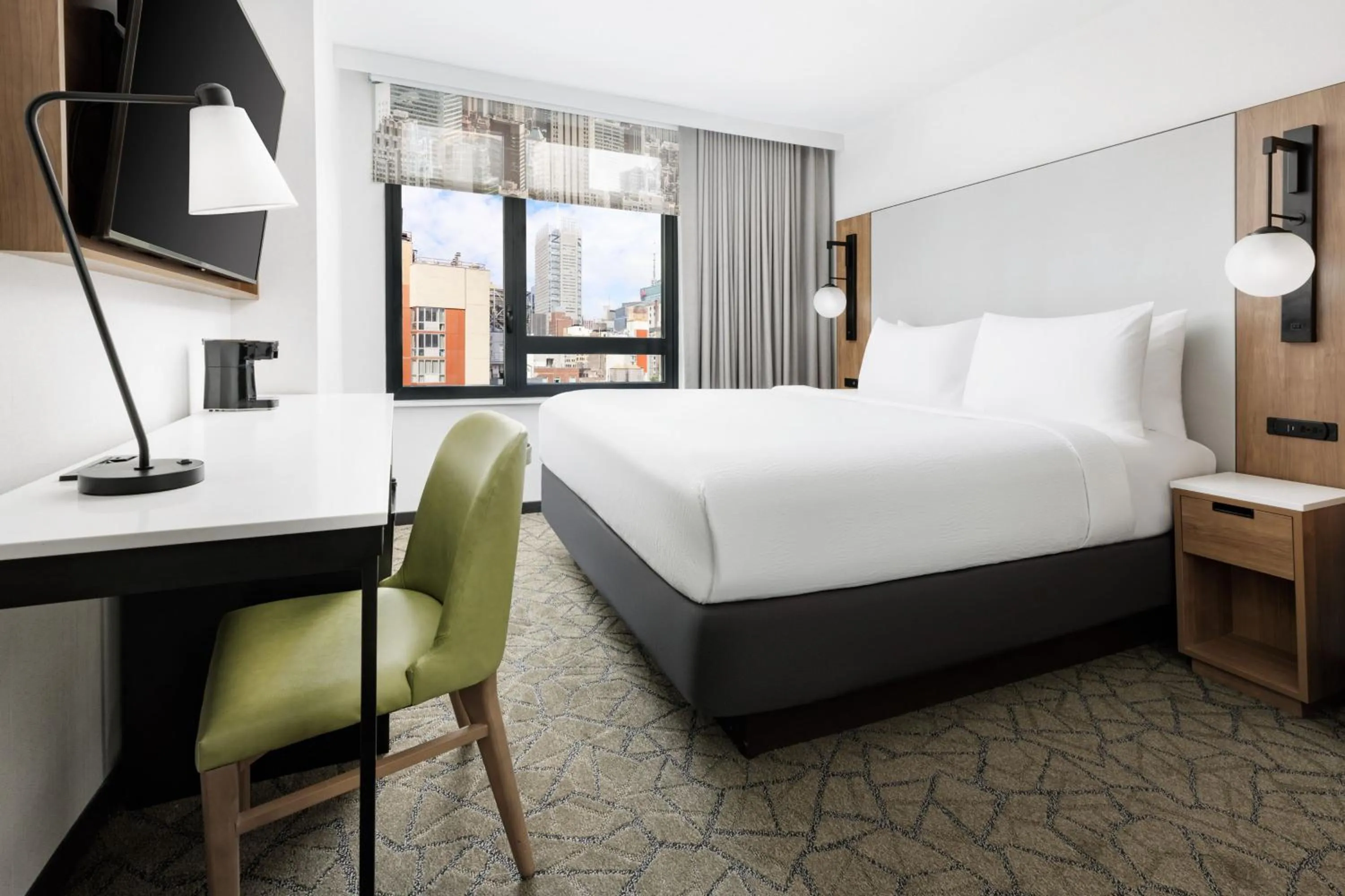 Photo of the whole room, Bed in Fairfield Inn & Suites by Marriott New York Manhattan/Times Square South