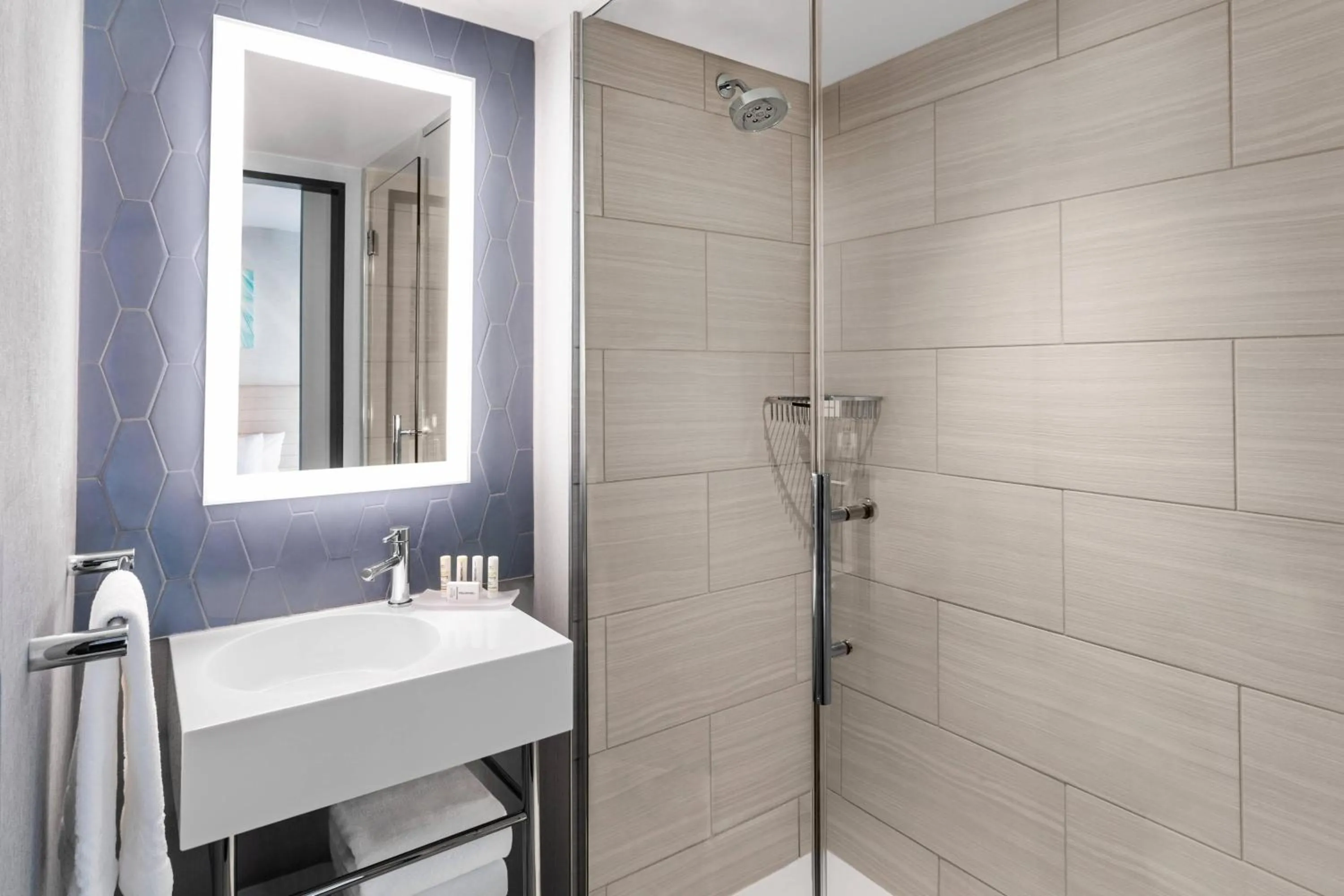 Bathroom in SpringHill Suites by Marriott New York Manhattan/Times Square South