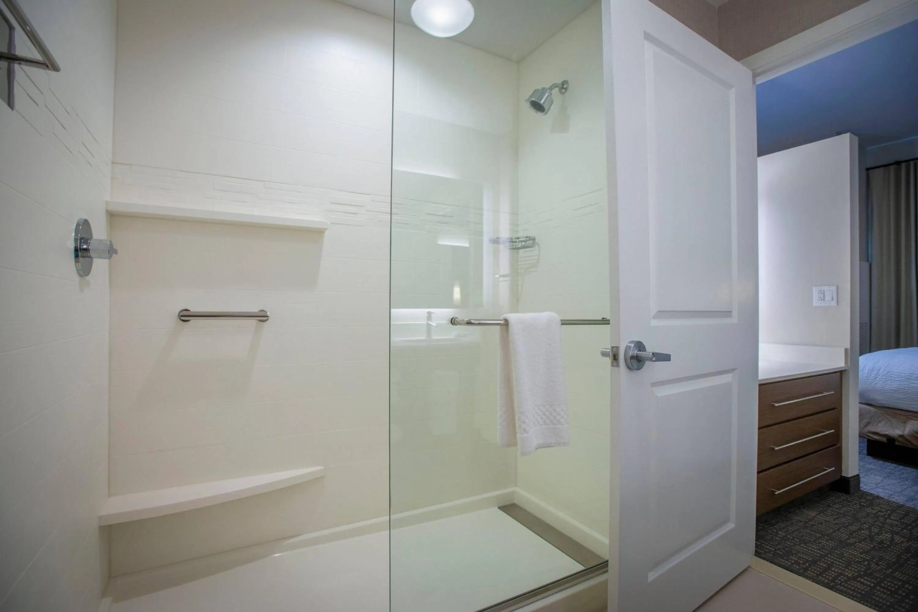 Photo of the whole room, Bed in Residence Inn by Marriott Pensacola Airport/Medical Center