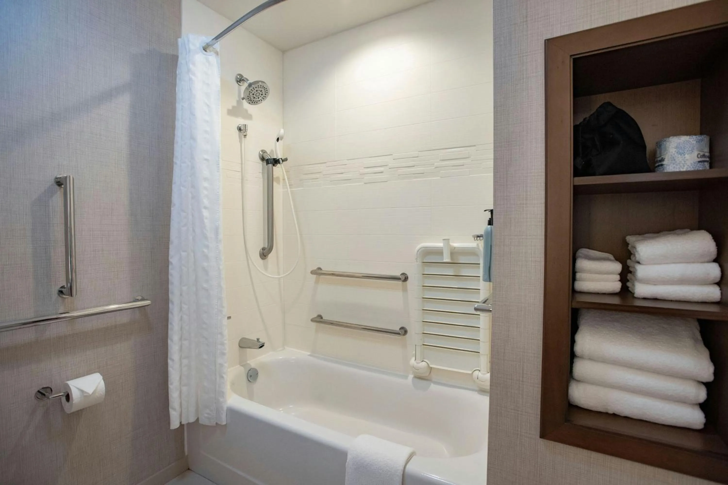 Bathroom in Residence Inn by Marriott Pensacola Airport/Medical Center