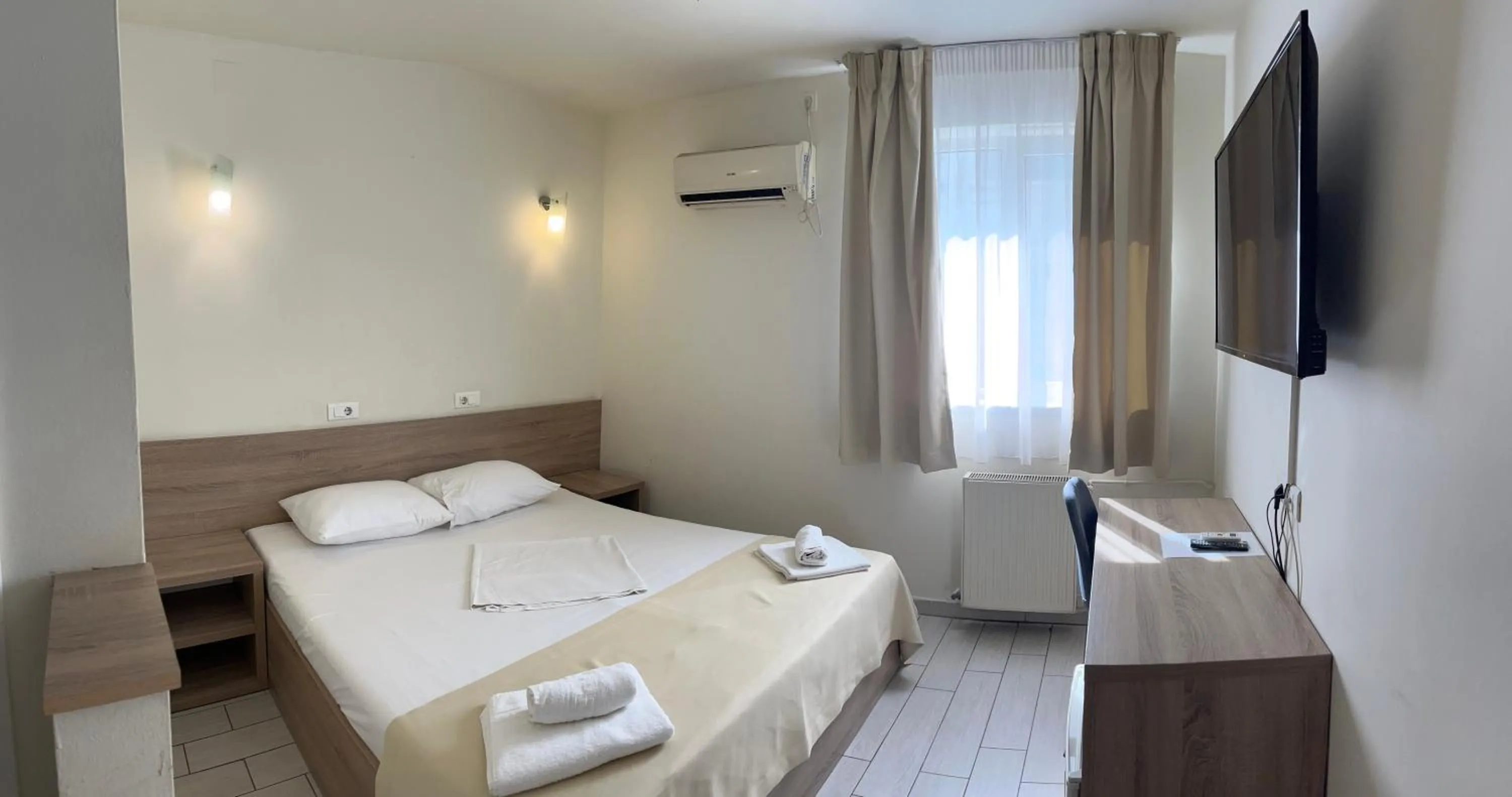 Bed in City Hotel Bucharest