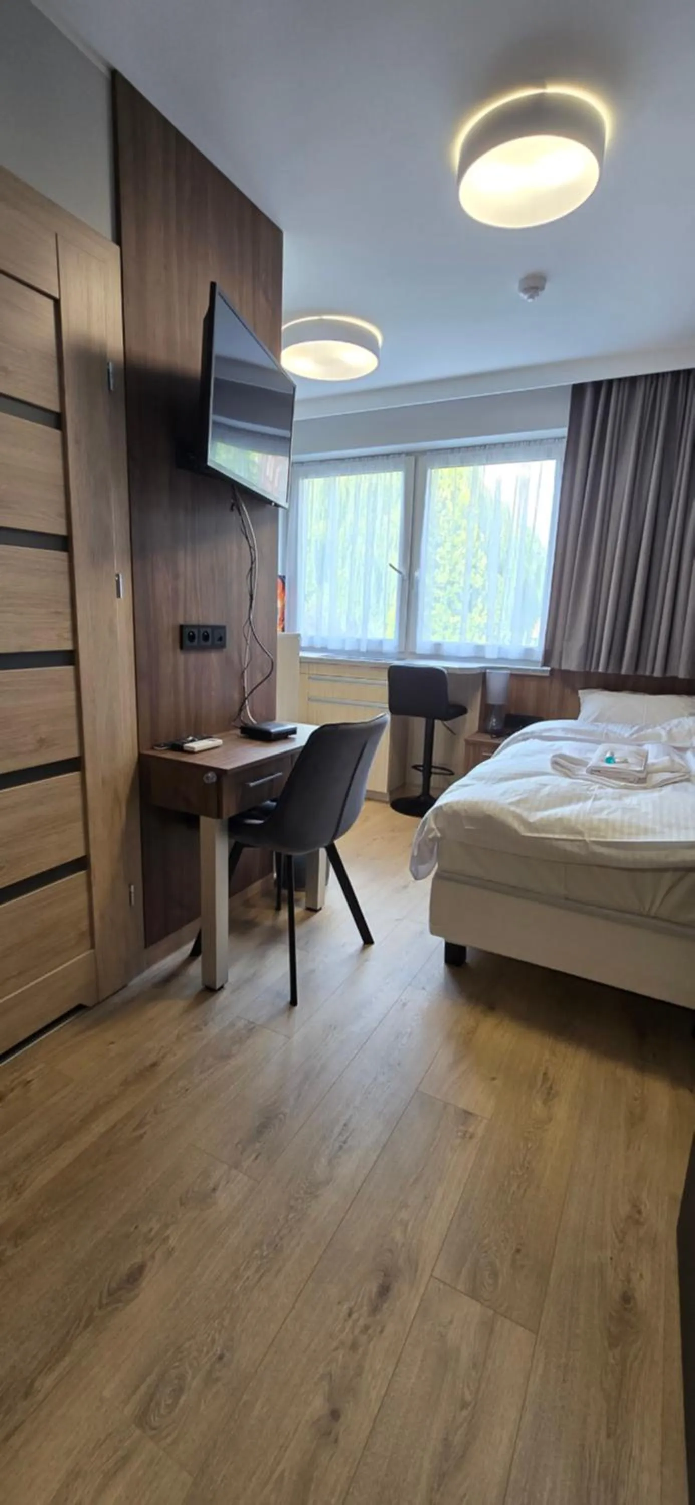 Bed in Metropolis Apartamenty Centrum