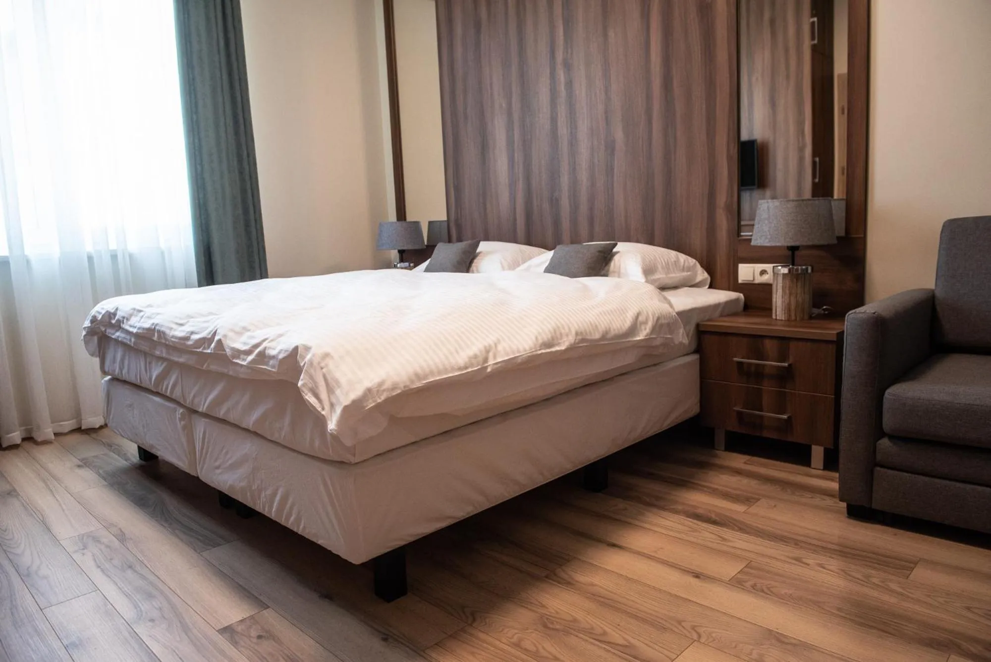 Bed in Metropolis Apartamenty Centrum