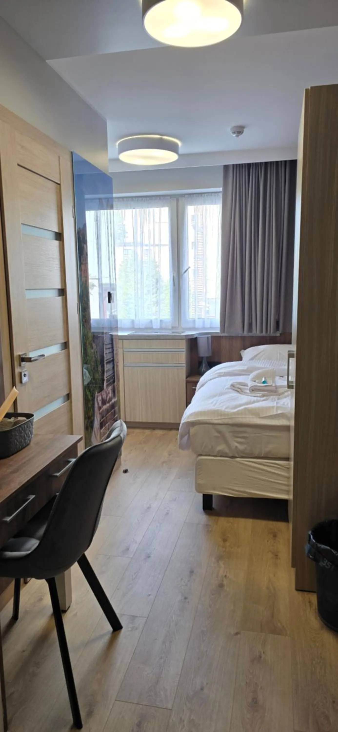 Photo of the whole room, Bed in Metropolis Apartamenty Centrum