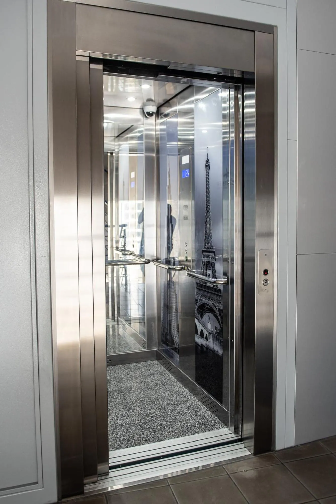 elevator in Metropolis Apartamenty Centrum