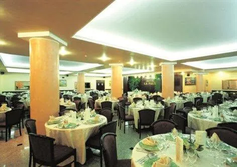 Restaurant/places to eat in Villaggio Hotel Club La Pace