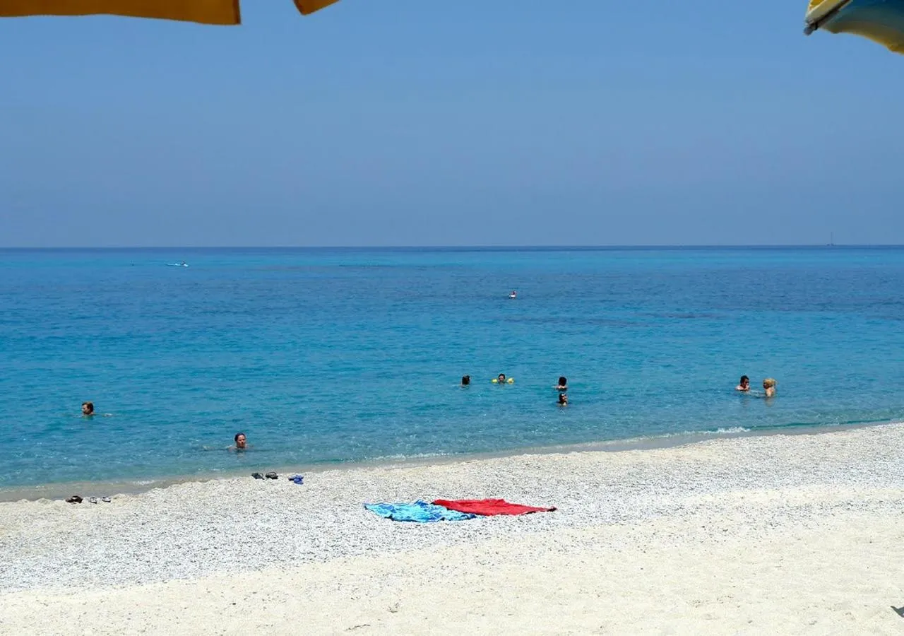 Day in Villaggio Hotel Club La Pace