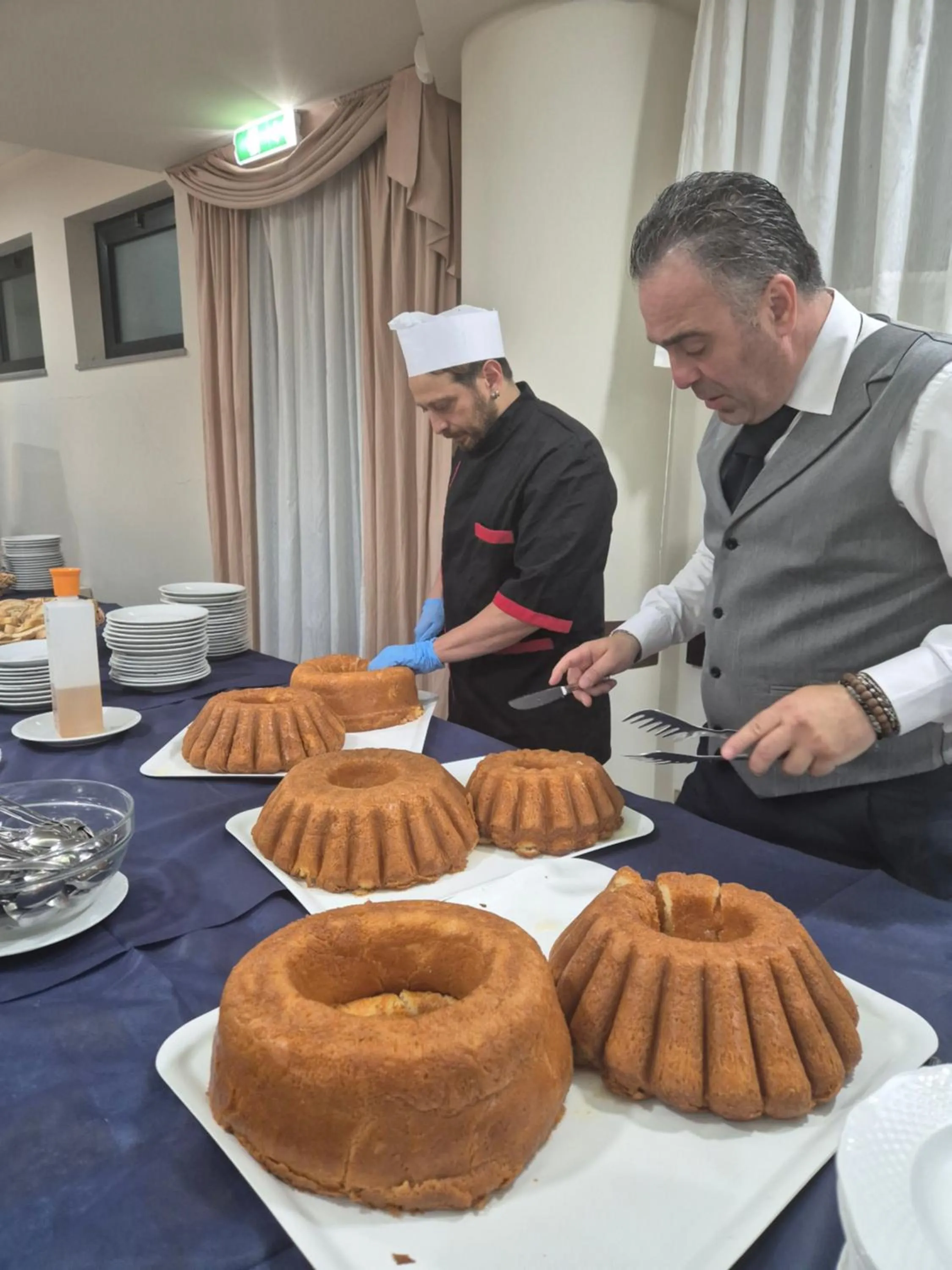 Restaurant/places to eat in Villaggio Hotel Club La Pace