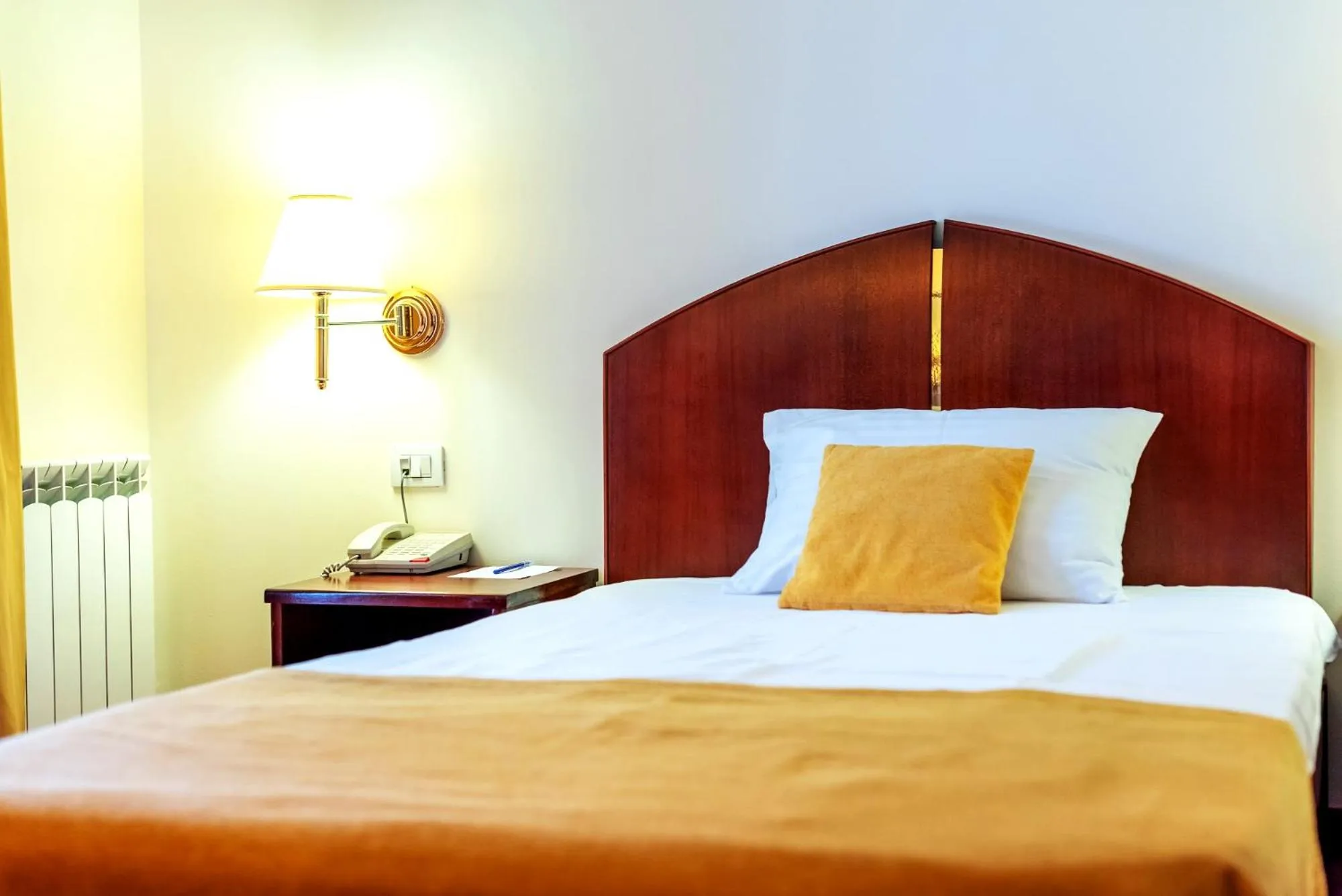 Bed in Hotel Minerva