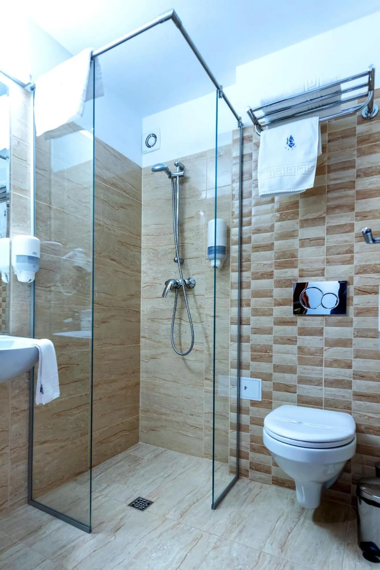 Bathroom in Hotel Minerva