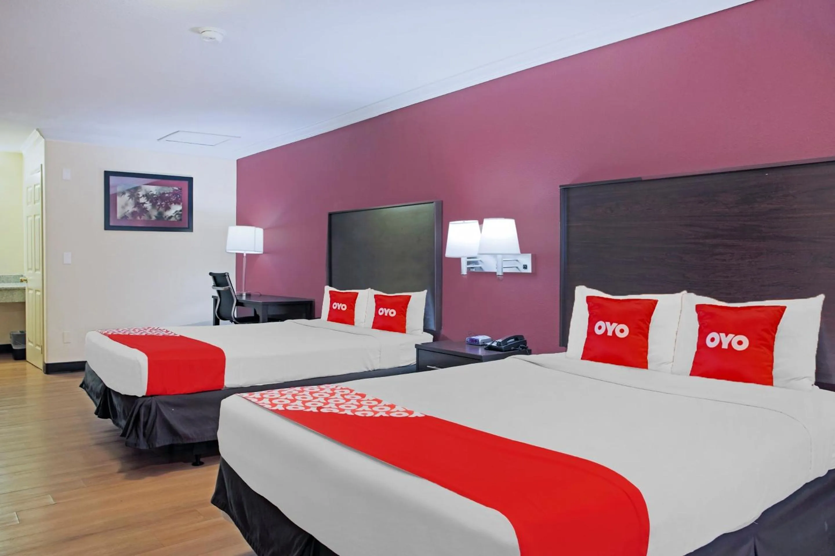 Bedroom, Bed in OYO Hotel McAllen Airport South