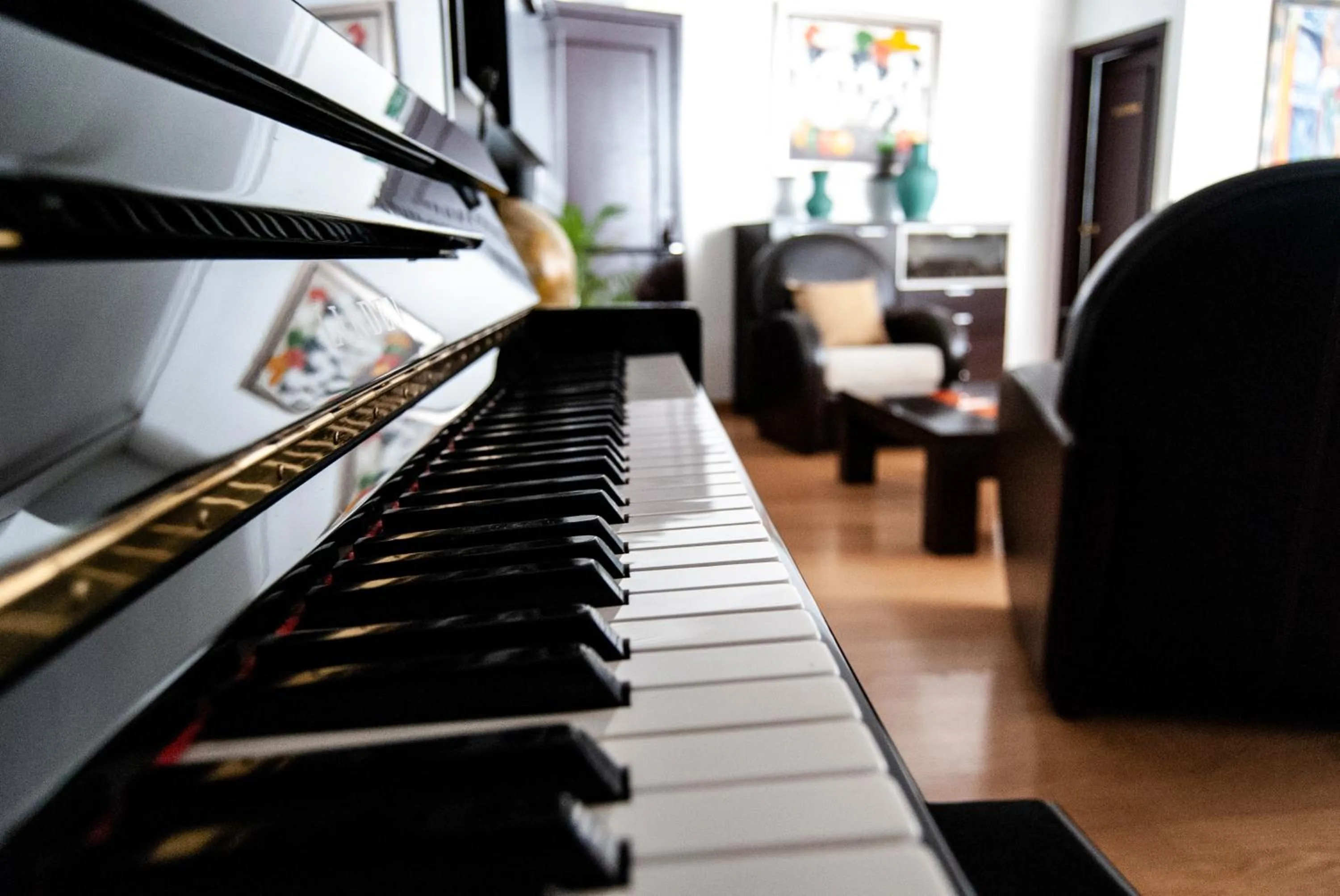 Communal lounge/ TV room in Hotel Arrasate