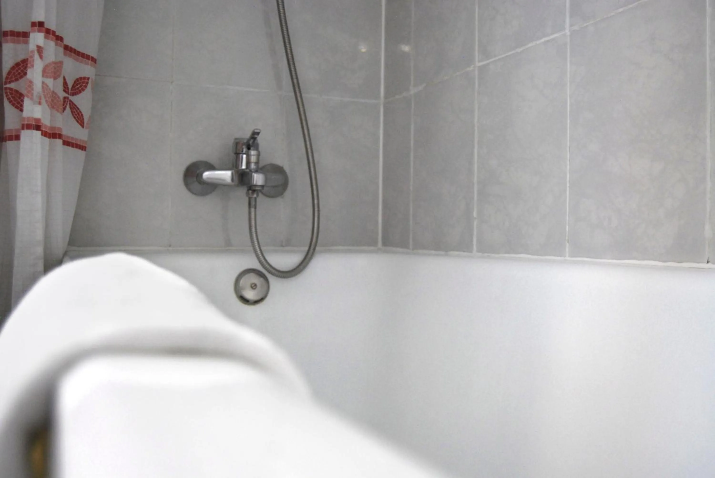 Shower in Hotel Arrasate