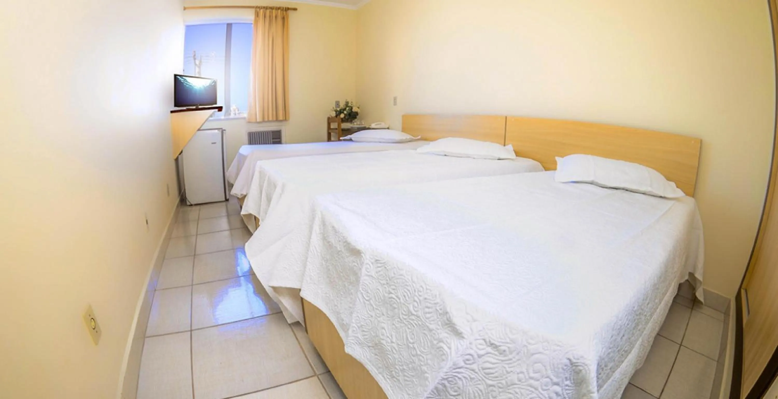 Bedroom, Bed in Antico Plaza Hotel