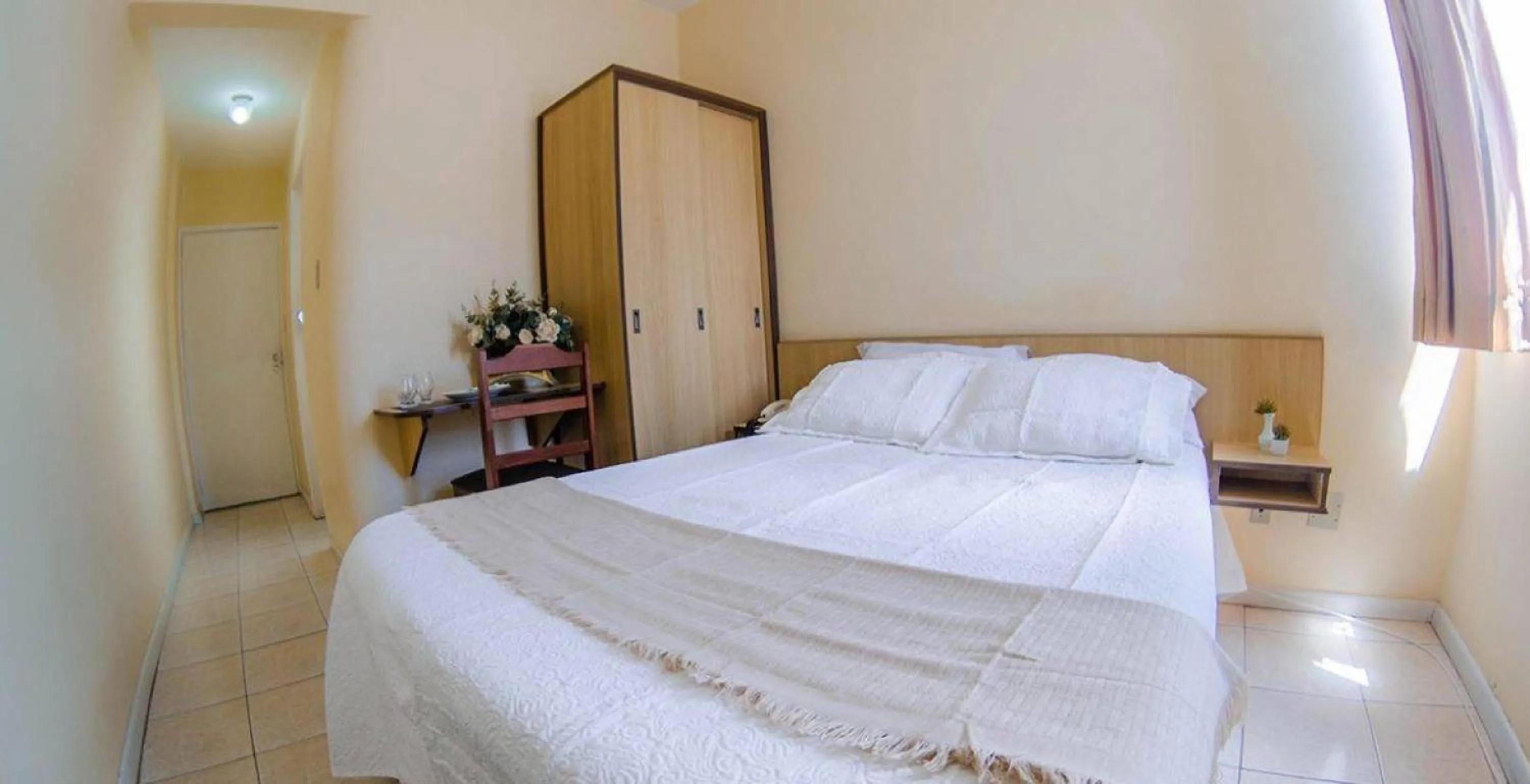 Bedroom, Bed in Antico Plaza Hotel