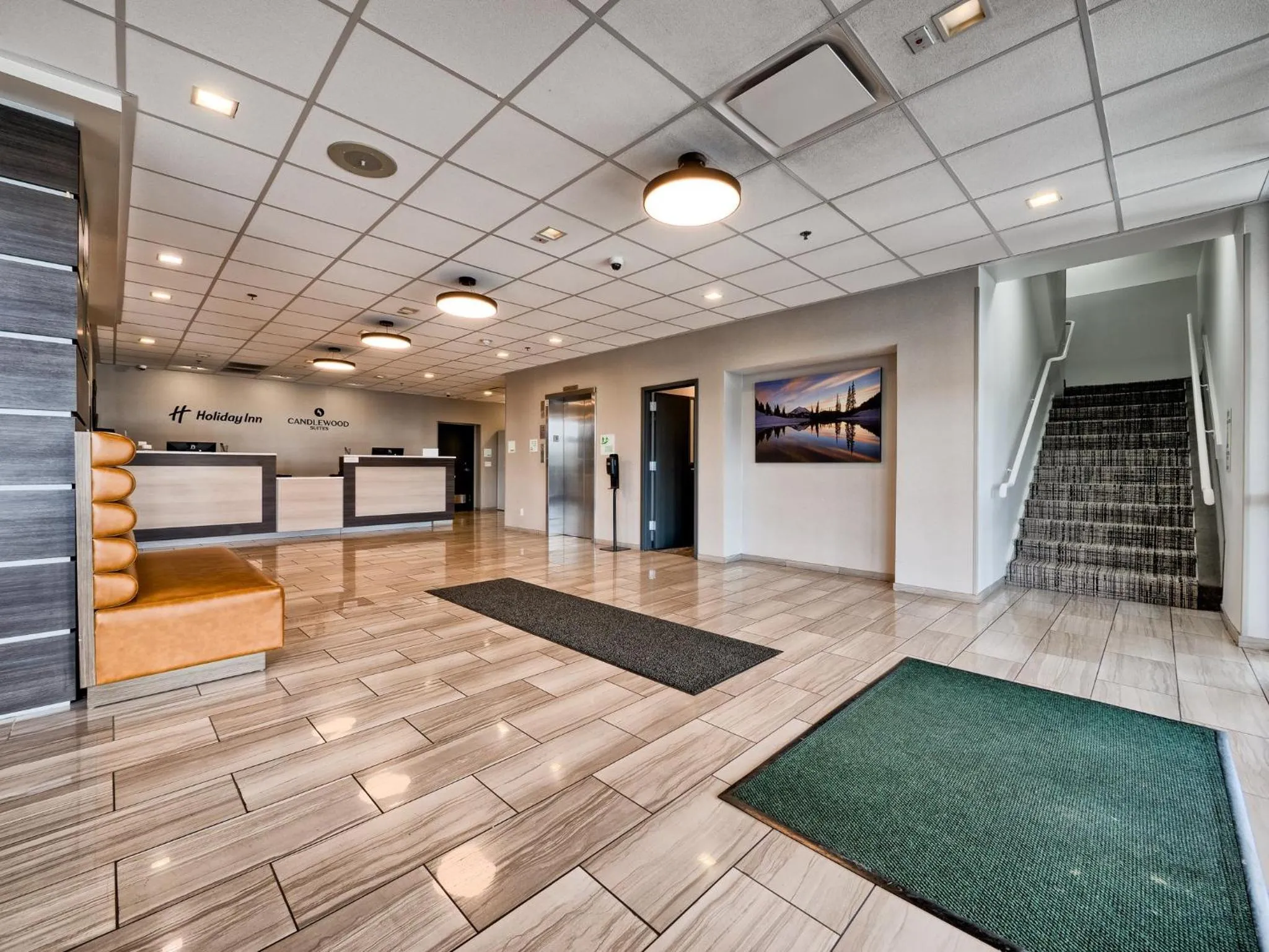 Property building in Holiday Inn Tacoma Mall by IHG