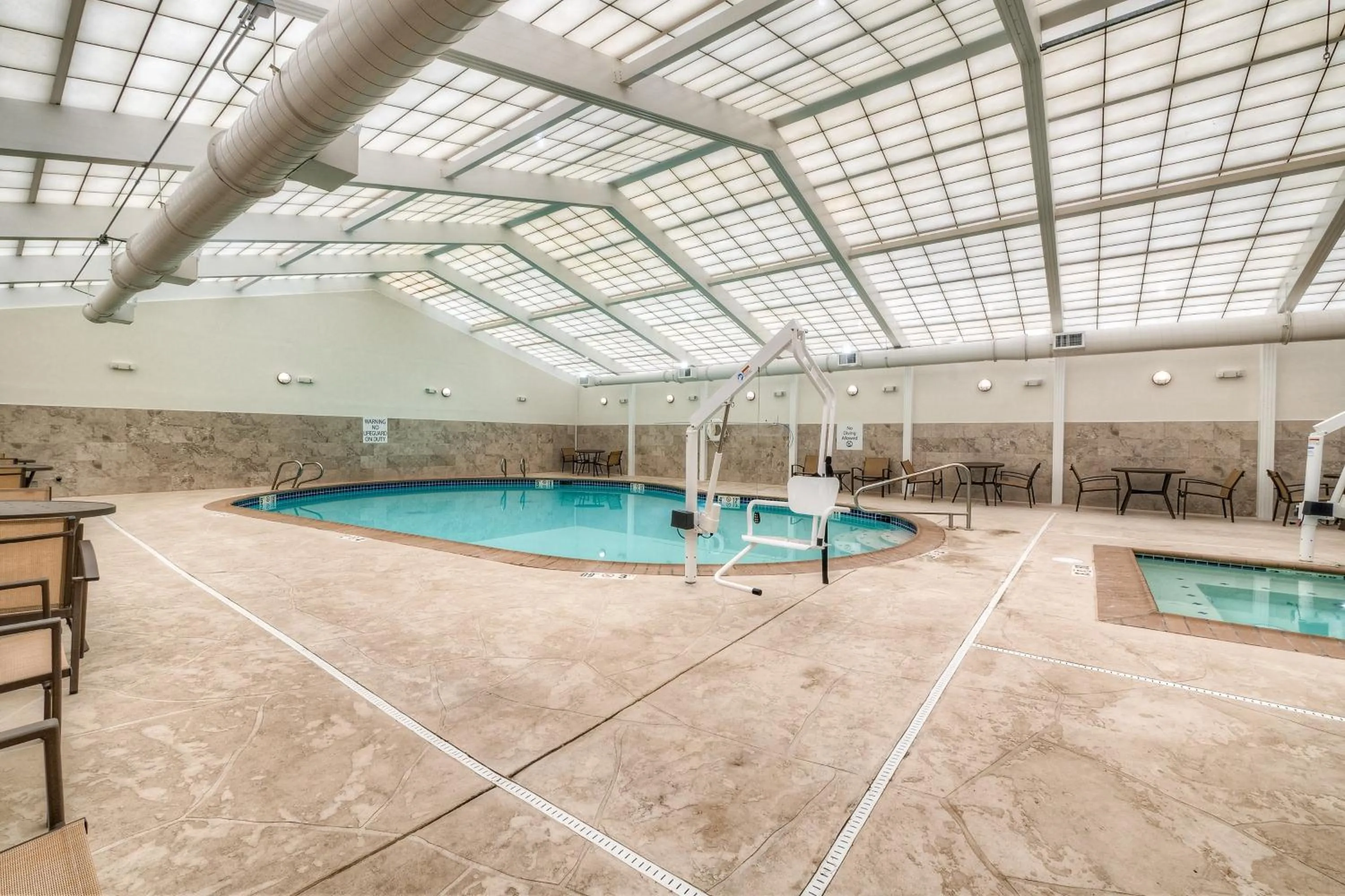 Swimming pool in Holiday Inn Tacoma Mall by IHG