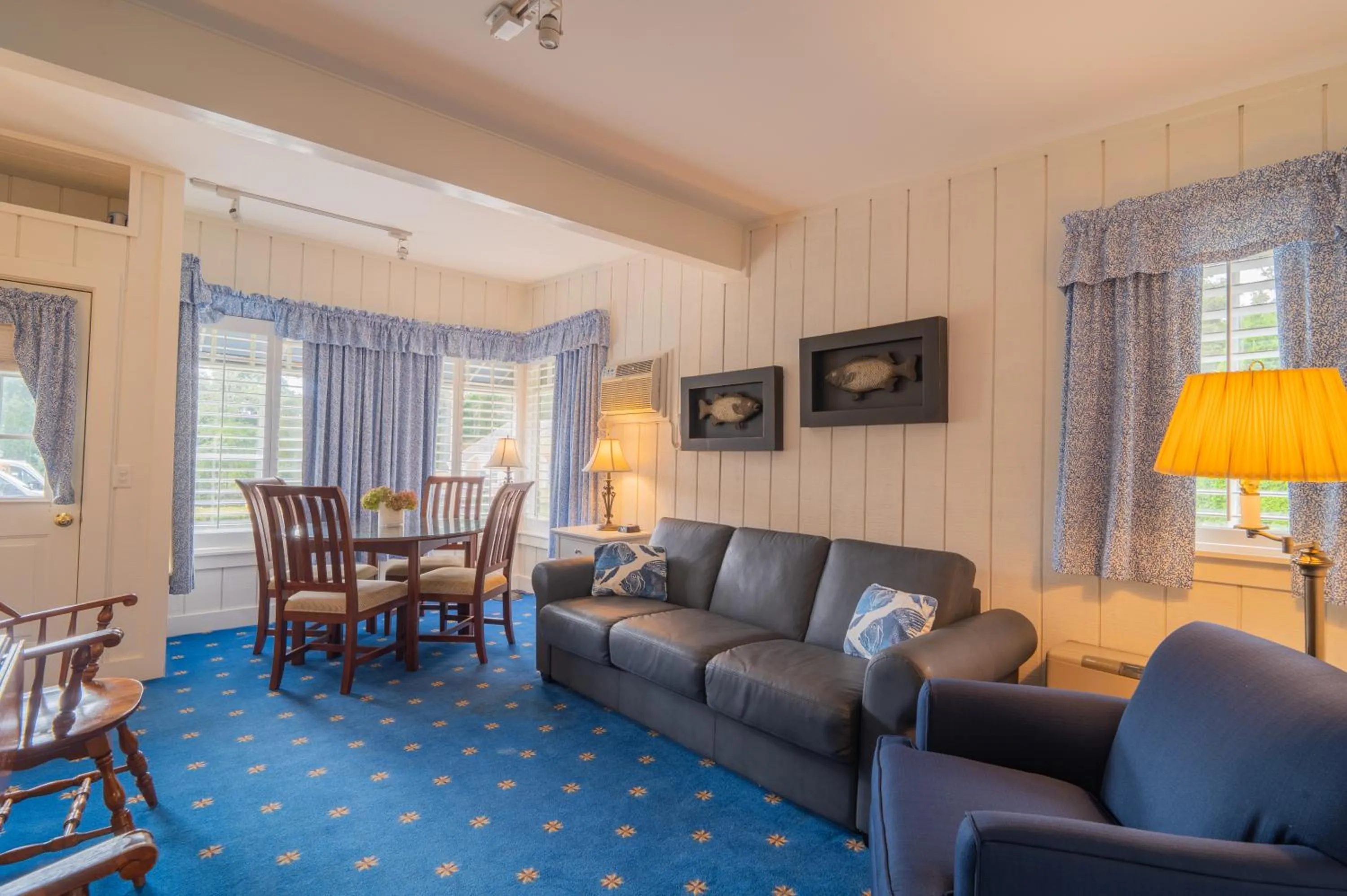 Living room in The Winstead Inn