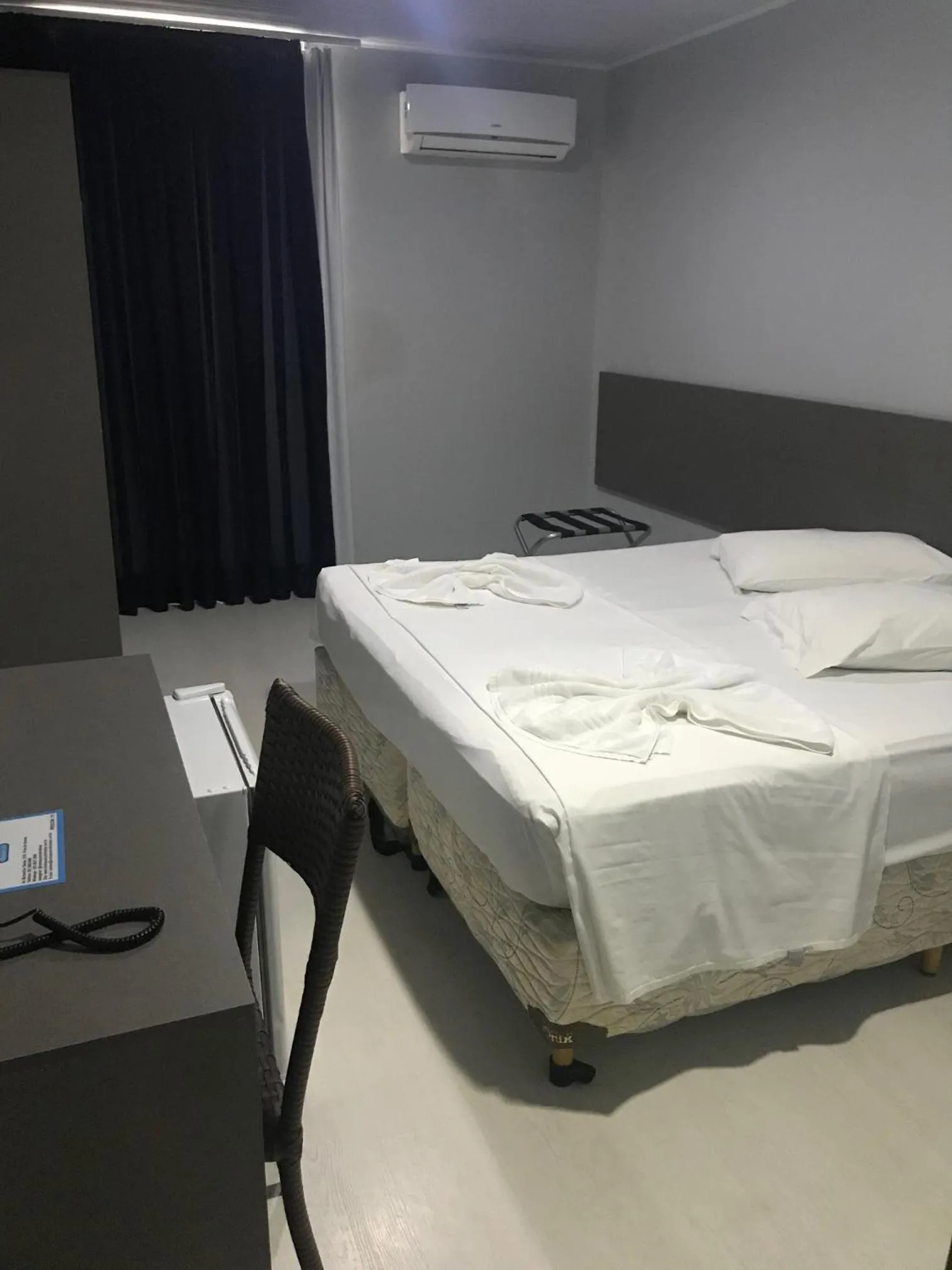 Bed in Hotel Aquarius