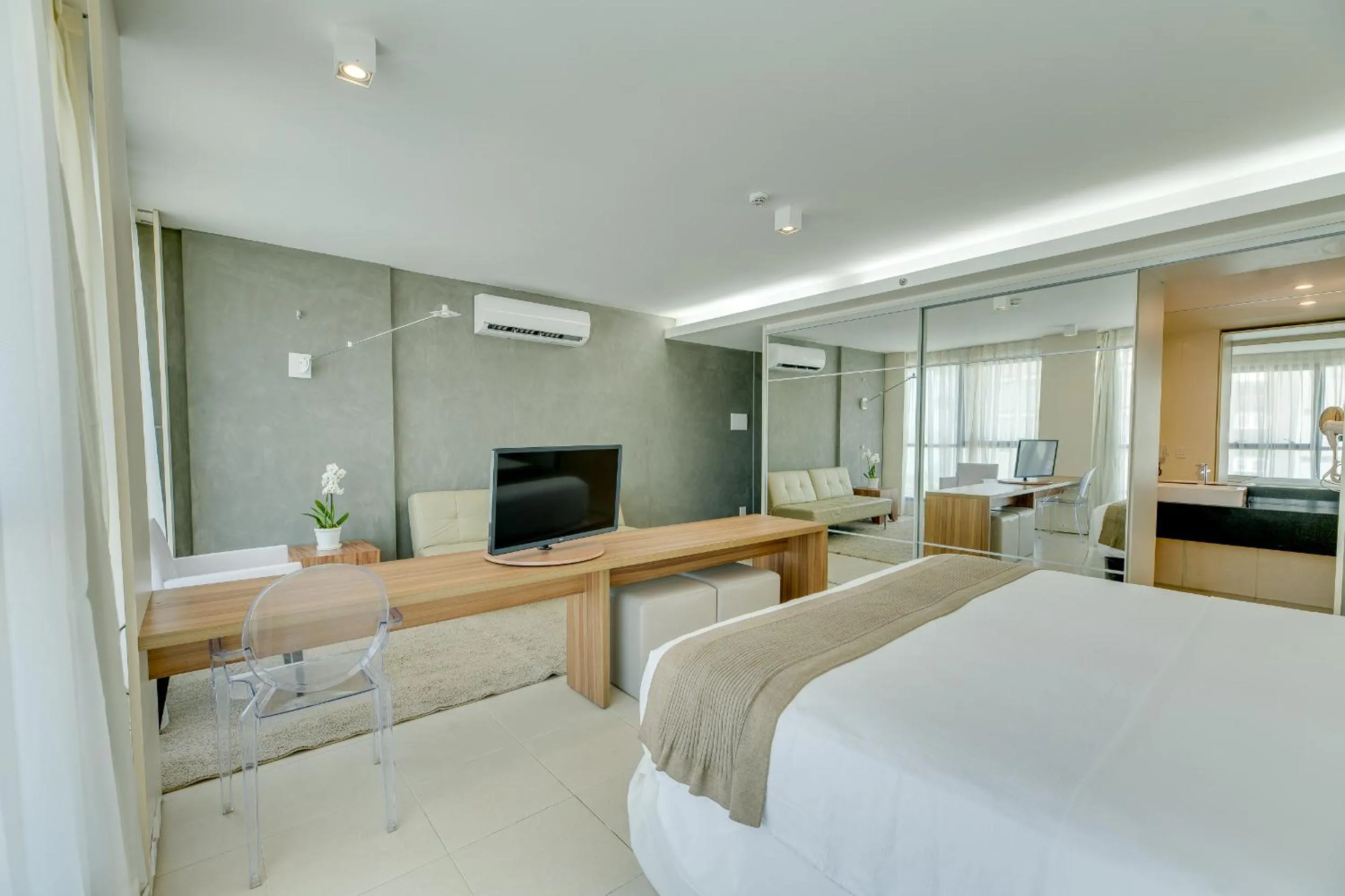 Photo of the whole room, Bed in Meridiano Hotel