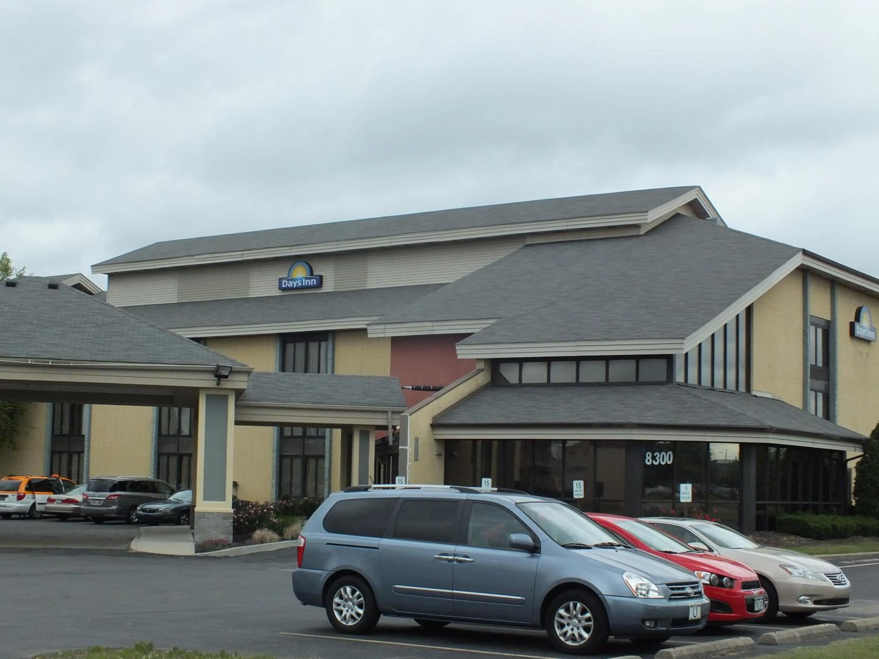 Property building in Days Inn by Wyndham Indianapolis Northeast