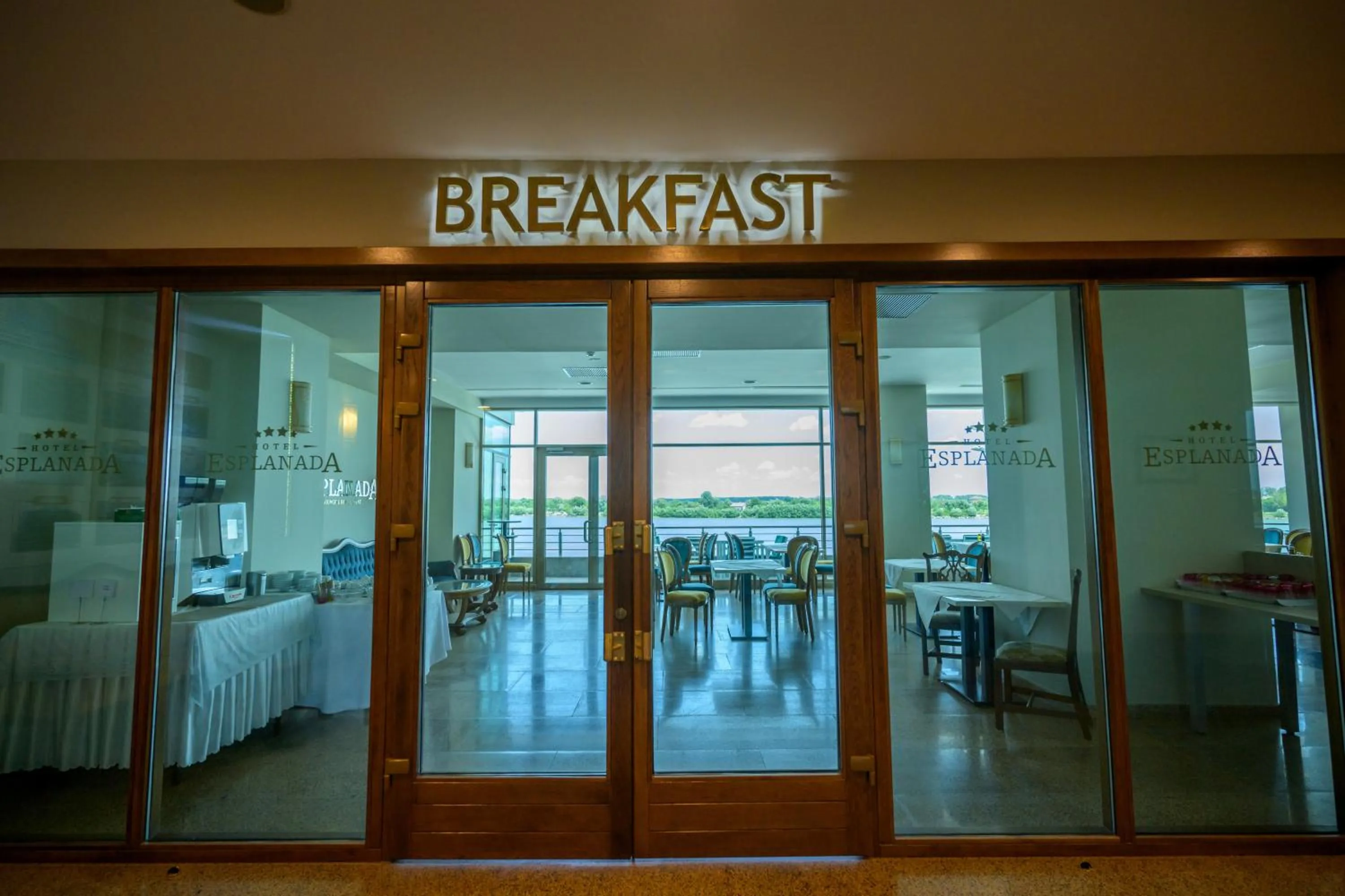 Breakfast in Hotel Esplanada