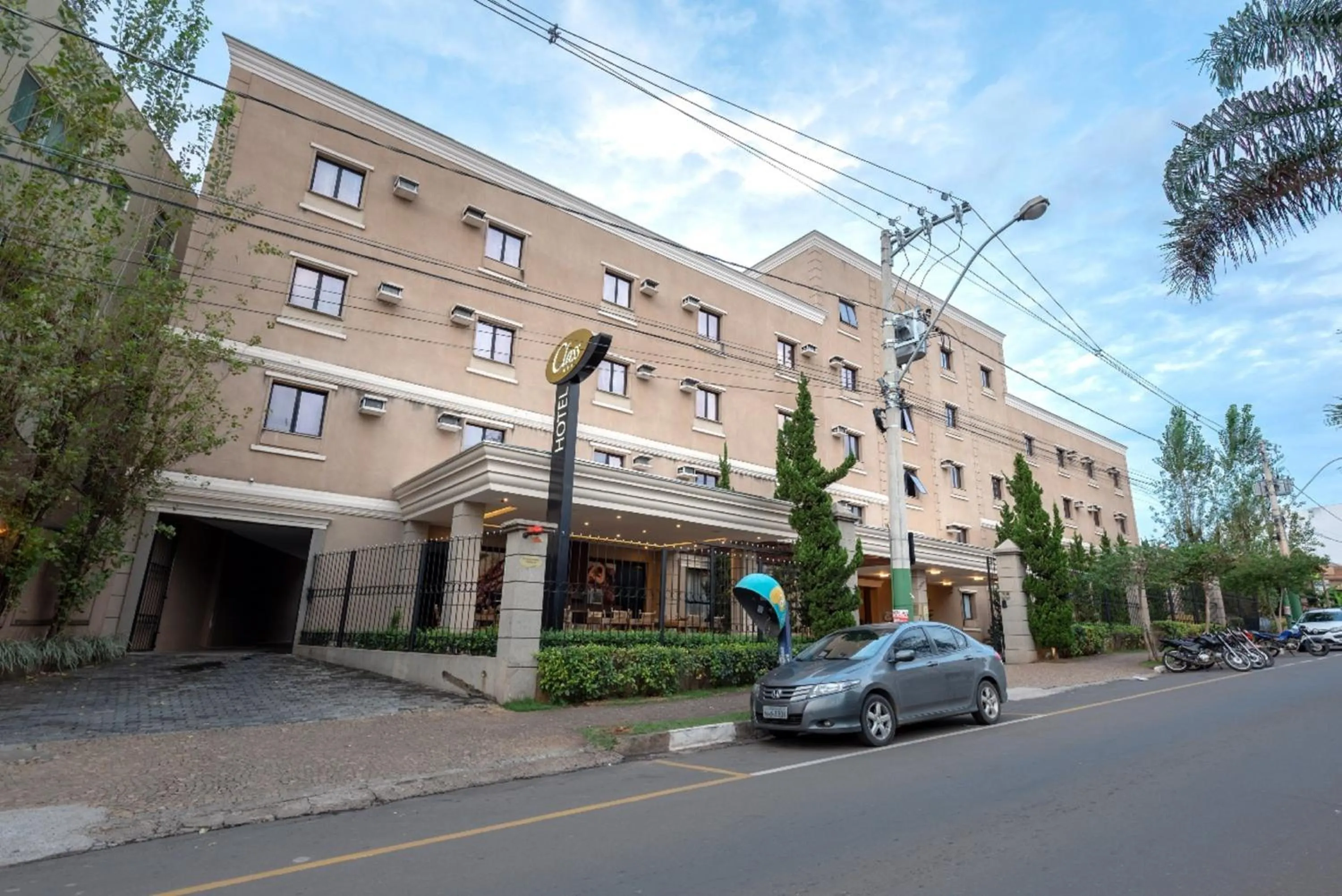 Property building in Class Hotel Passos