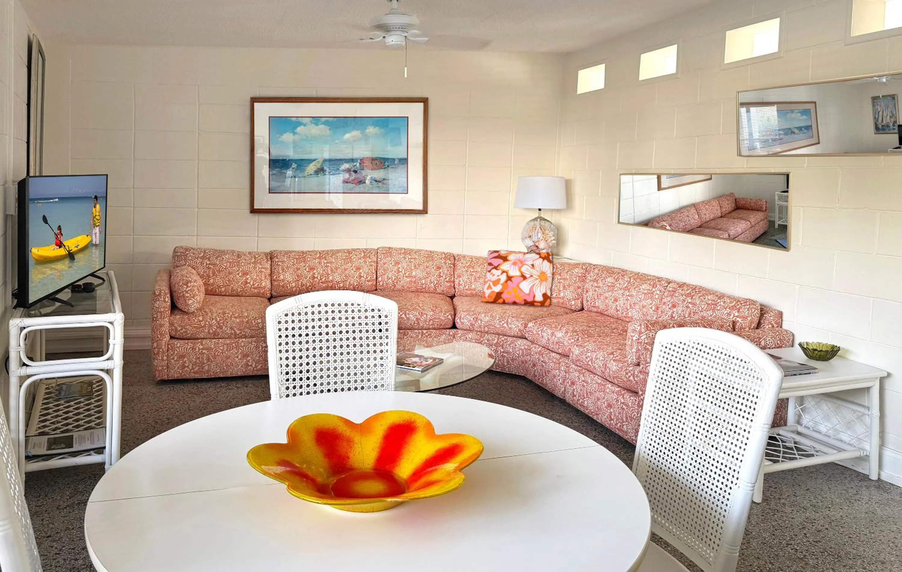 Dining area in South Beach Place - Vero Beach