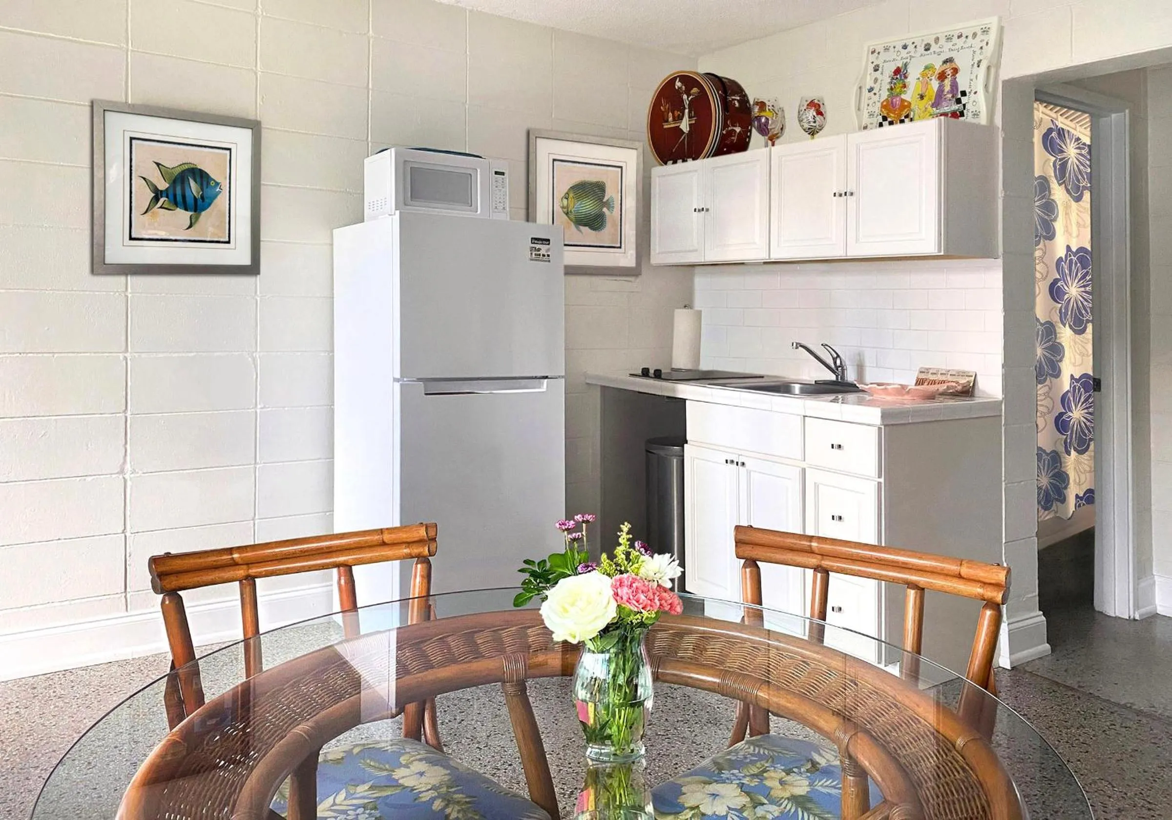 Kitchen or kitchenette in South Beach Place - Vero Beach