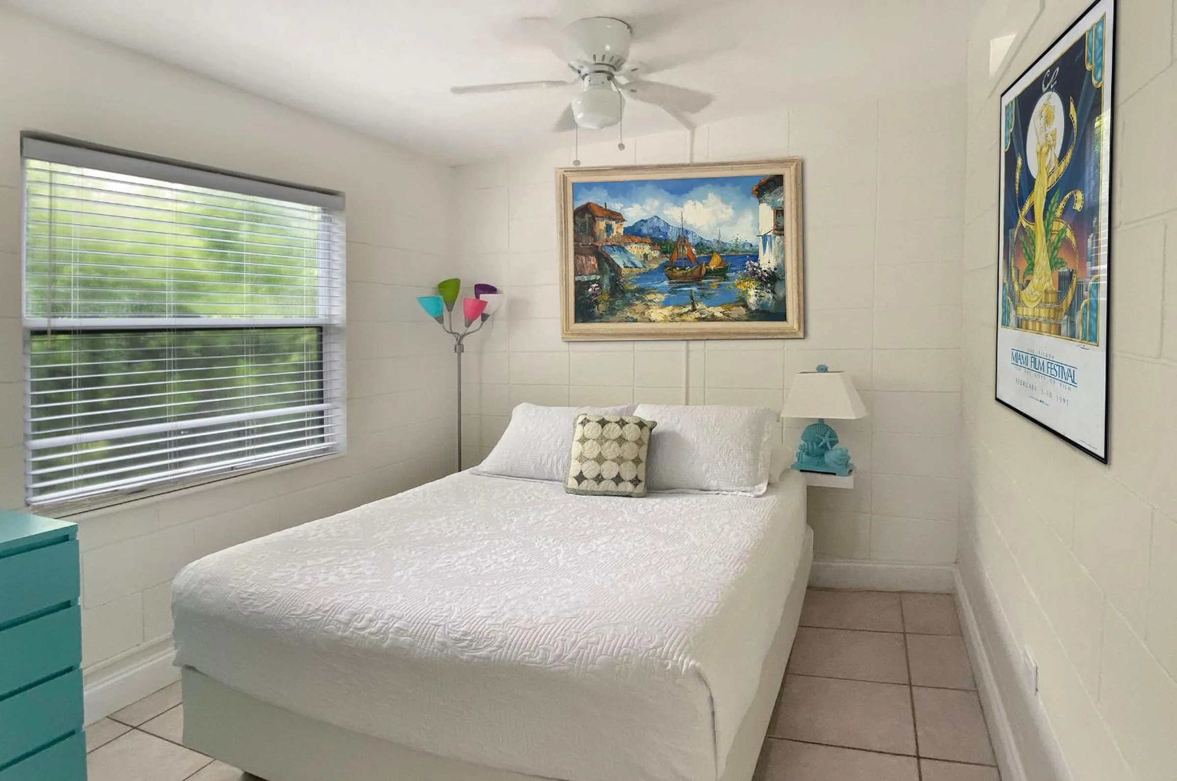 Bed in South Beach Place - Vero Beach