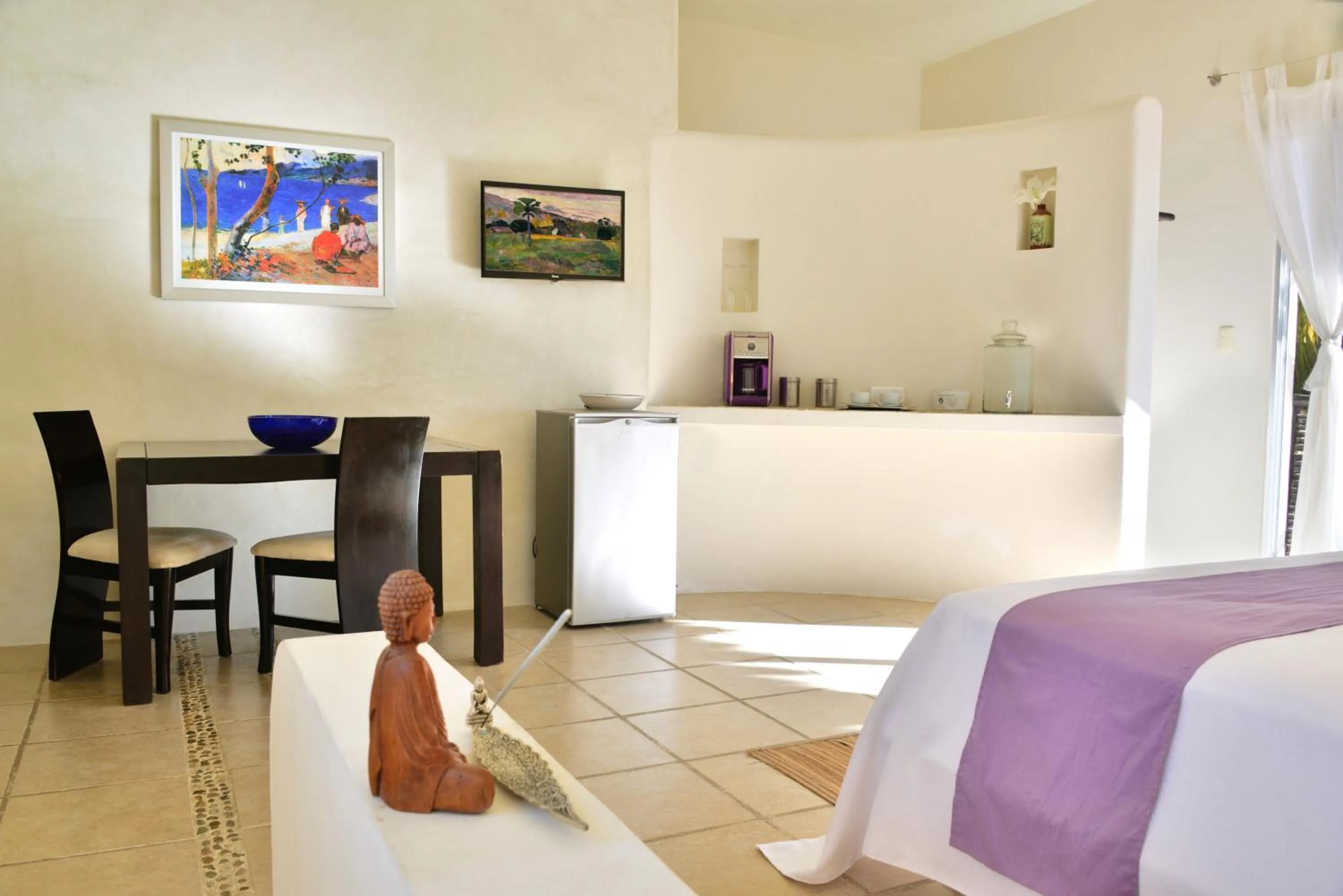 TV and multimedia in Villas Geminis Boutique Condohotel