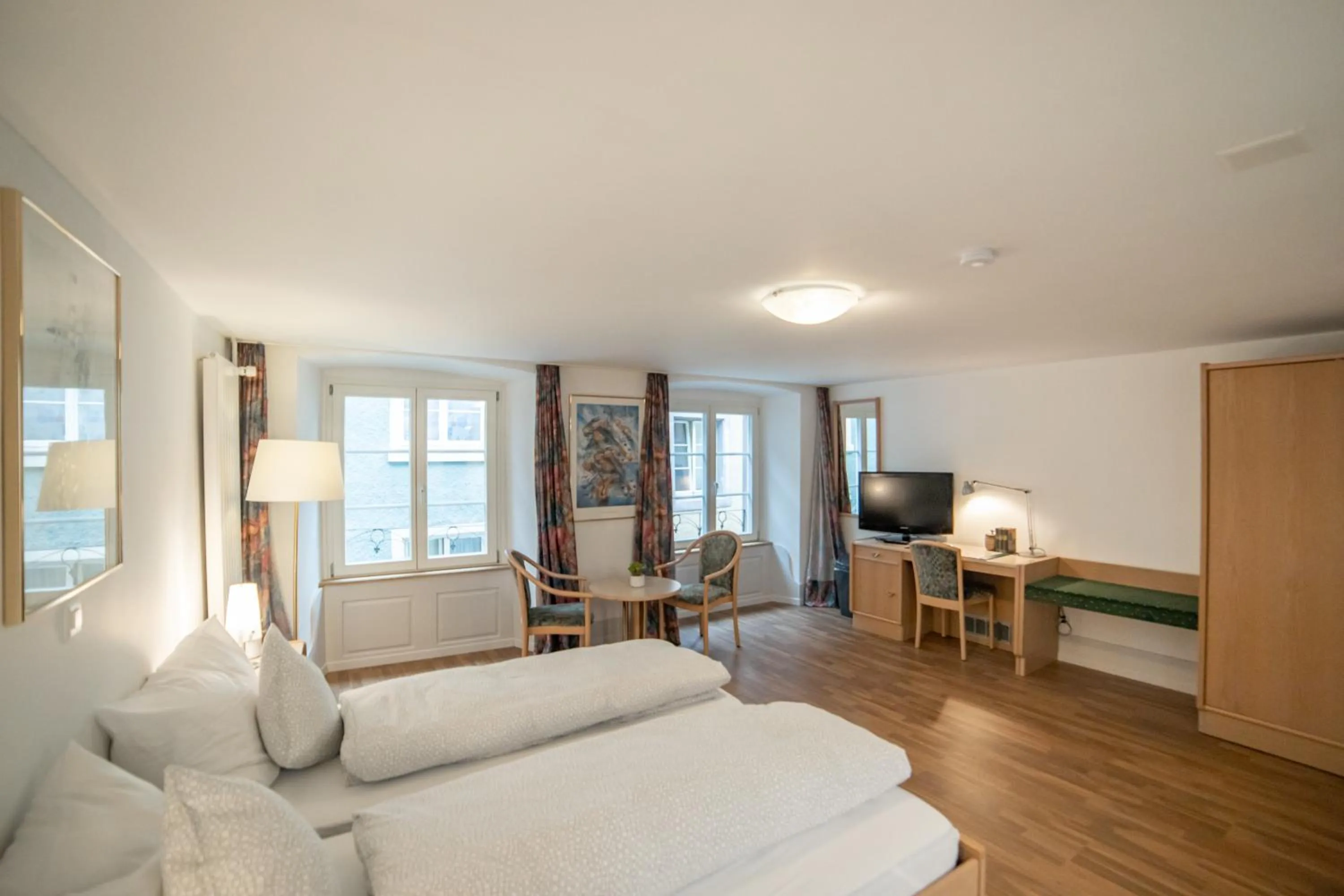 TV and multimedia, Bed in Hotel Mokka Laufenburg