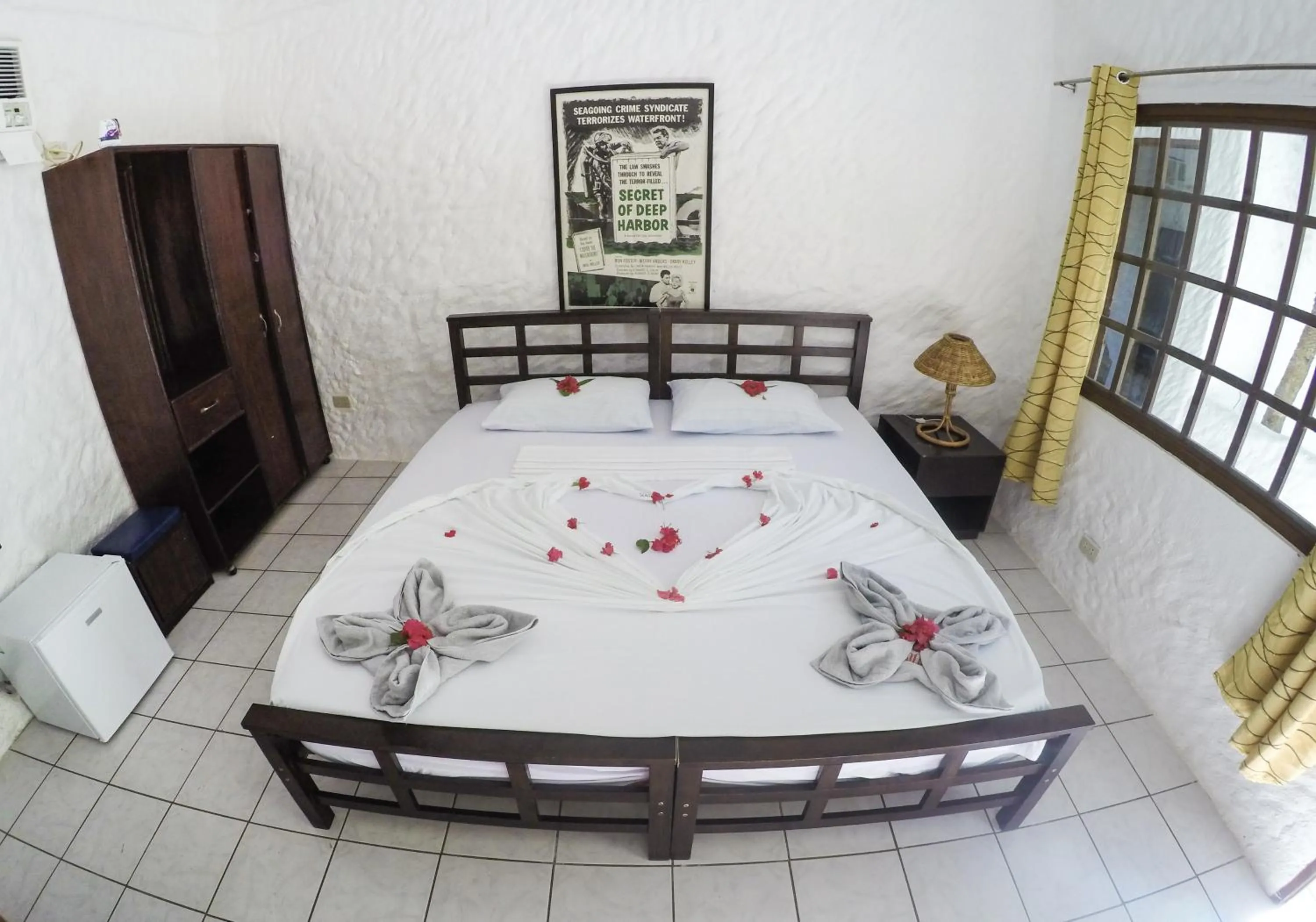 Bed in Scandi Divers