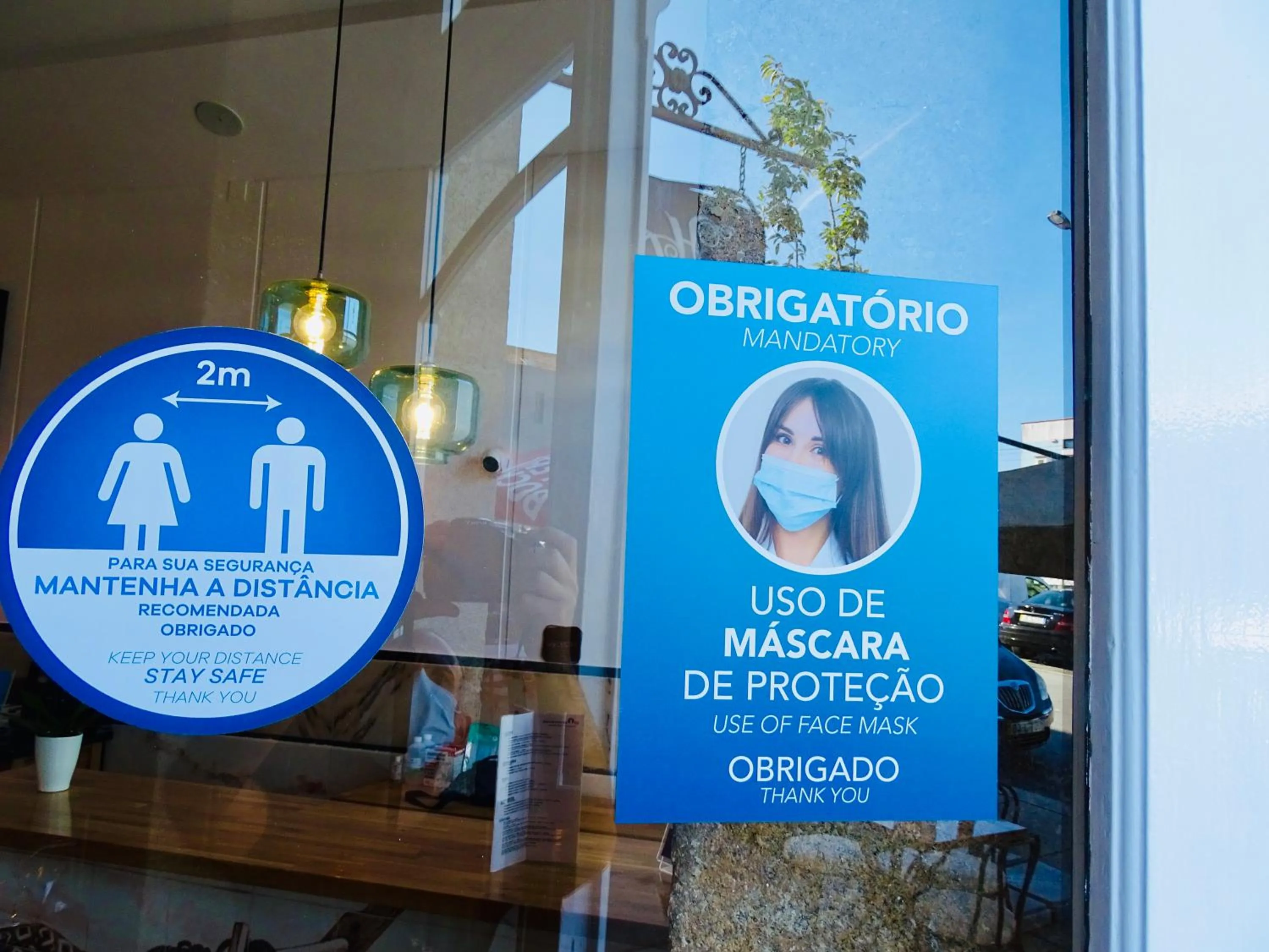 Logo/Certificate/Sign in Poveira Hotel