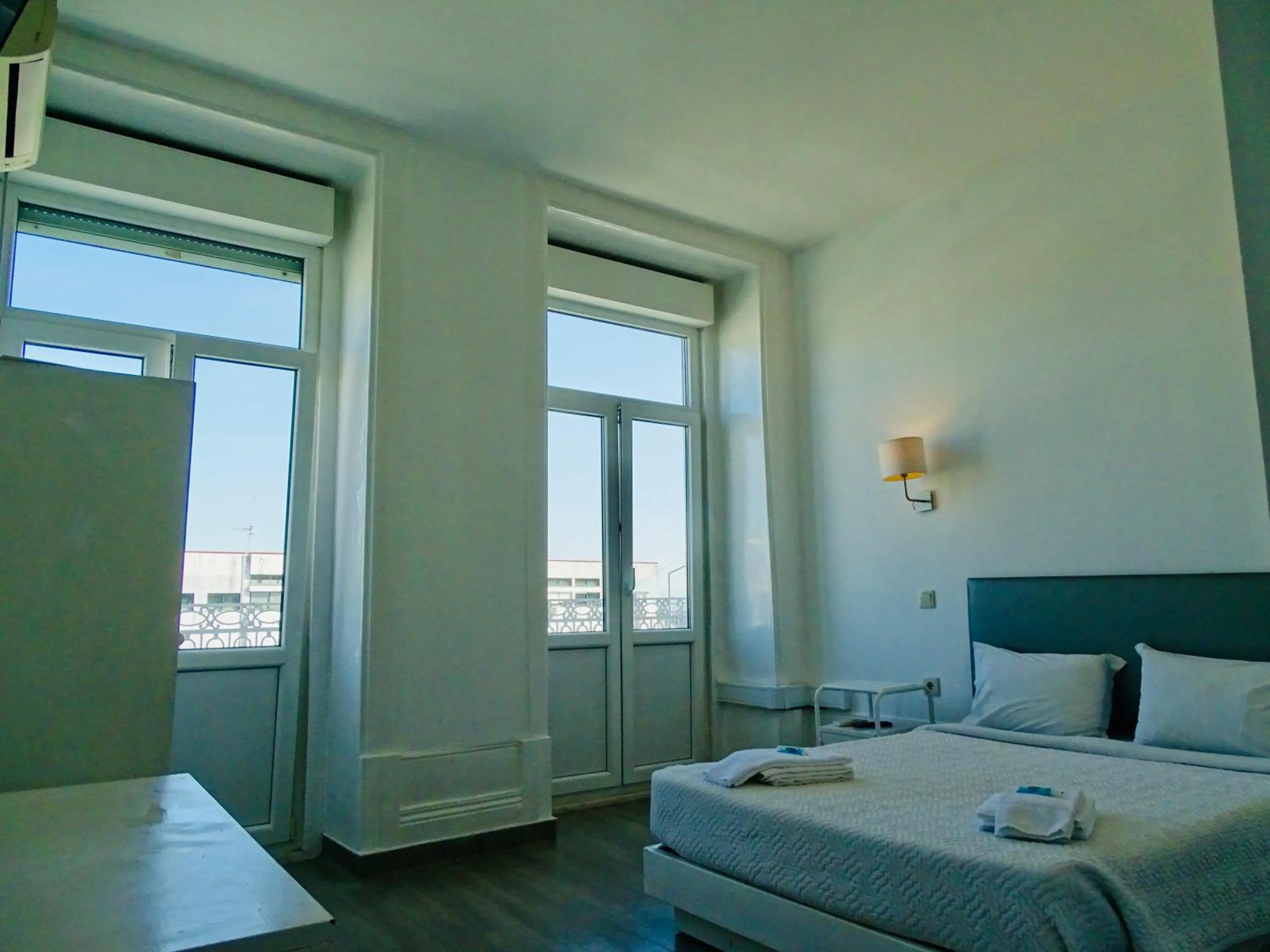 Bedroom, Bed in Poveira Hotel