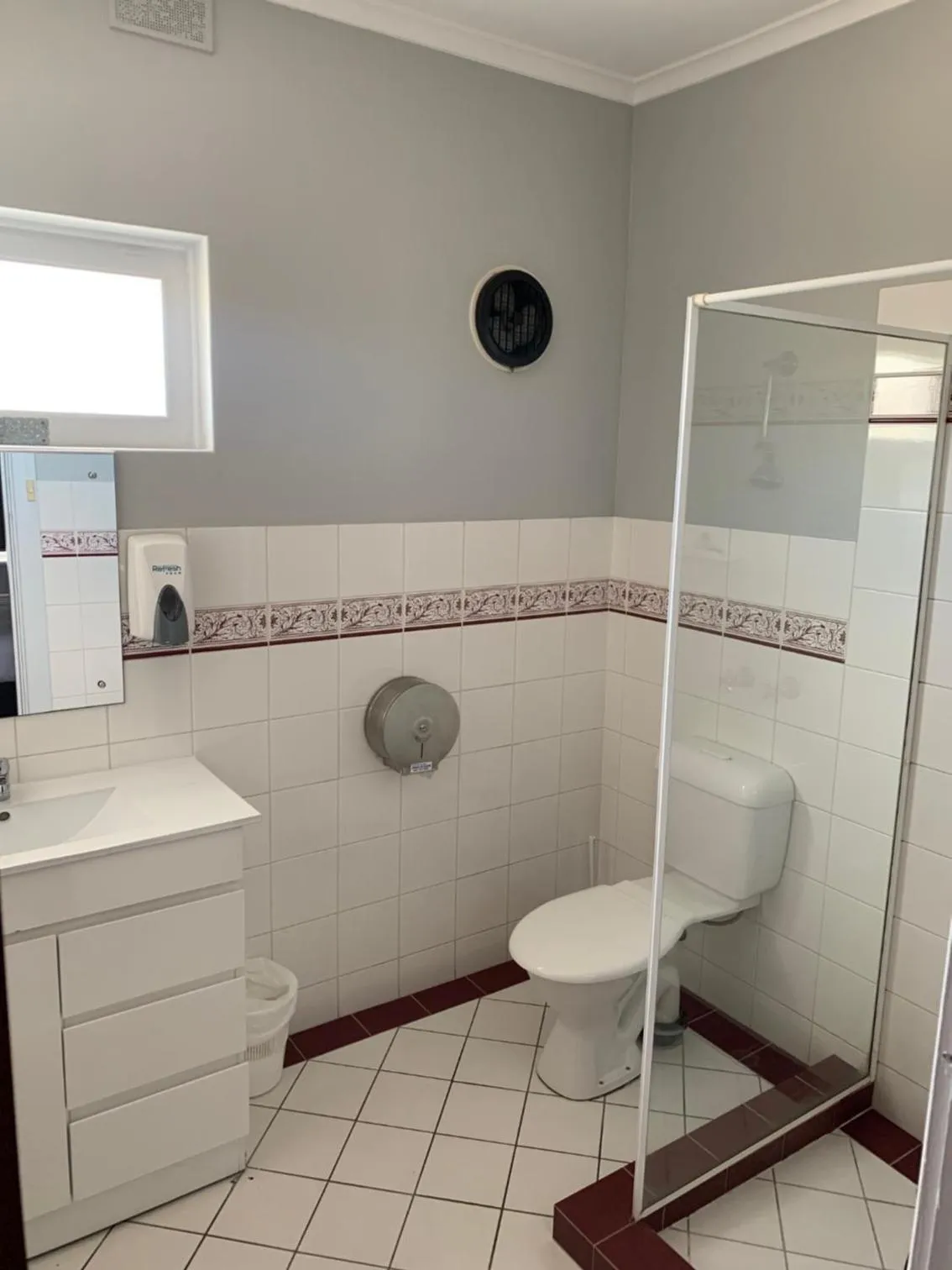 Hello Adelaide Motel and Apartments