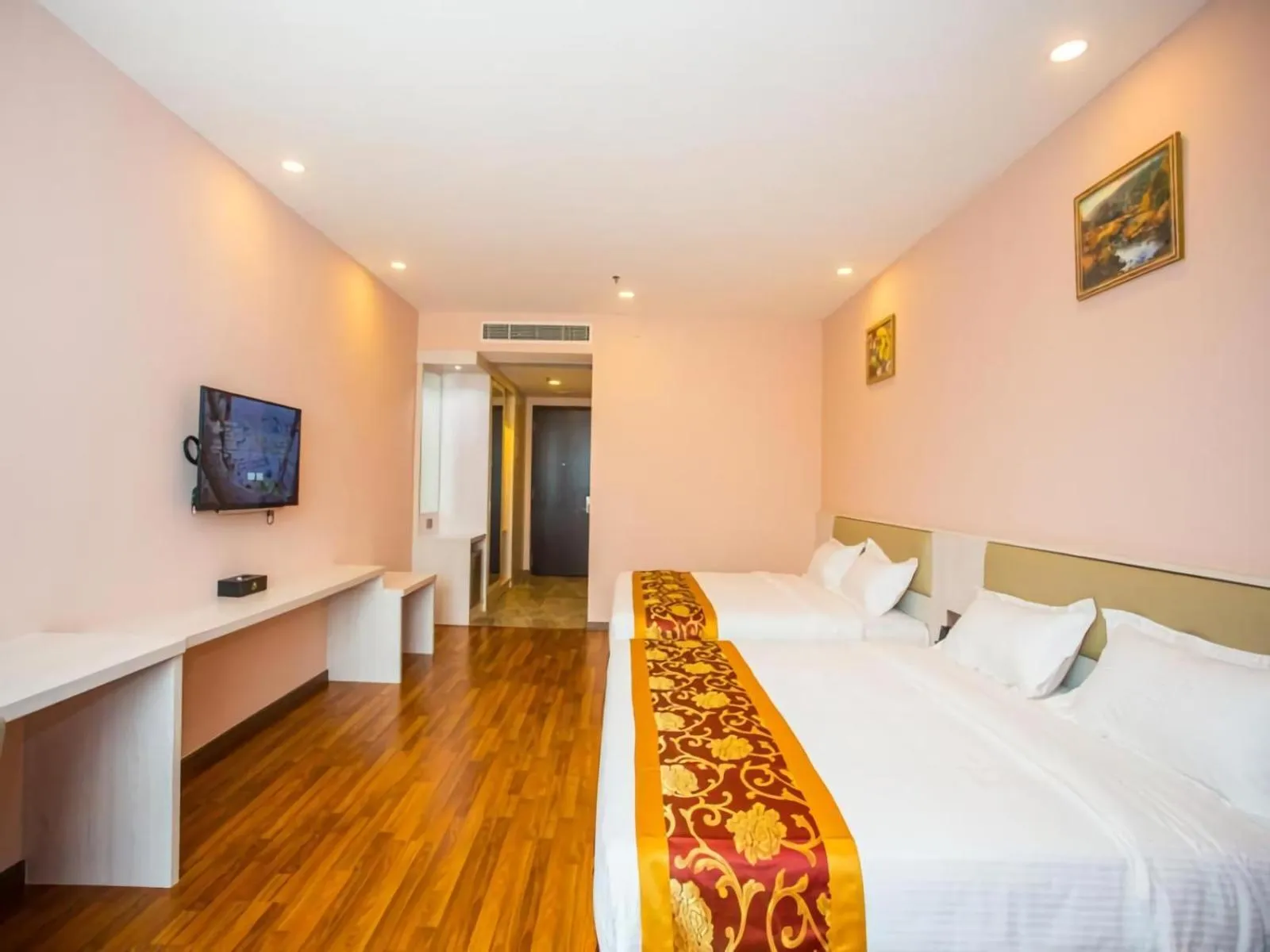 Photo of the whole room, Bed in Austin Park Hotel