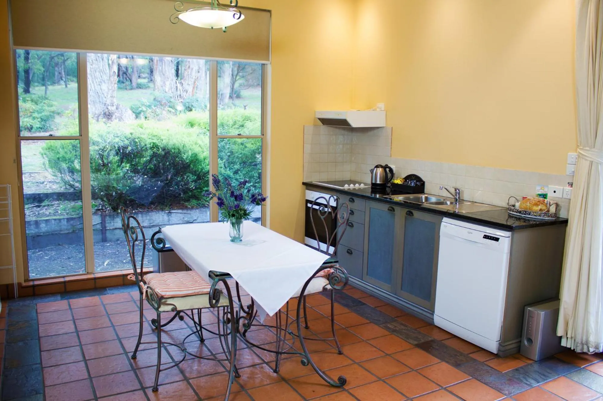 Kitchen or kitchenette in Marwood Villas
