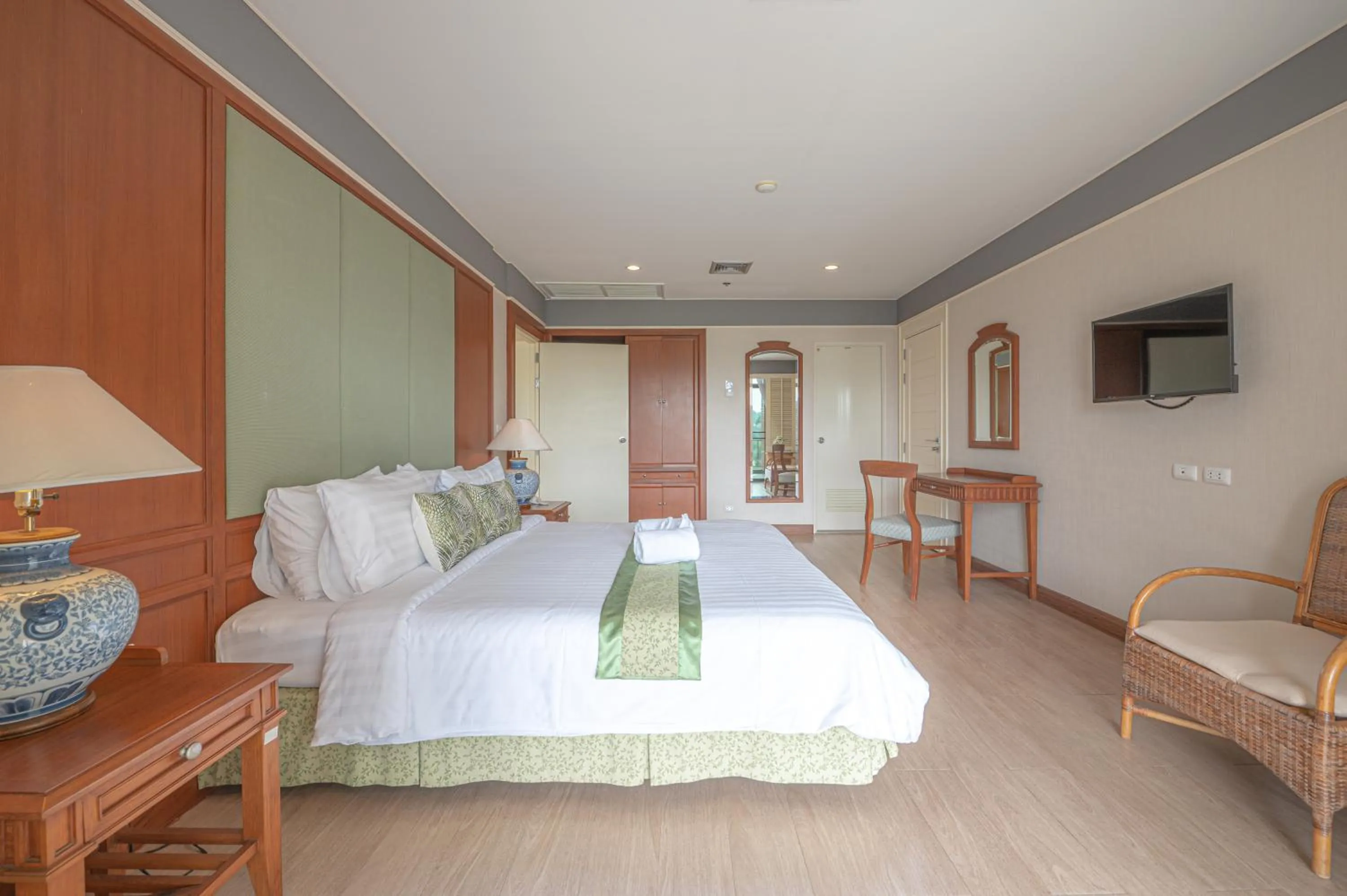 Bed in Eco Hotel by Thammasat